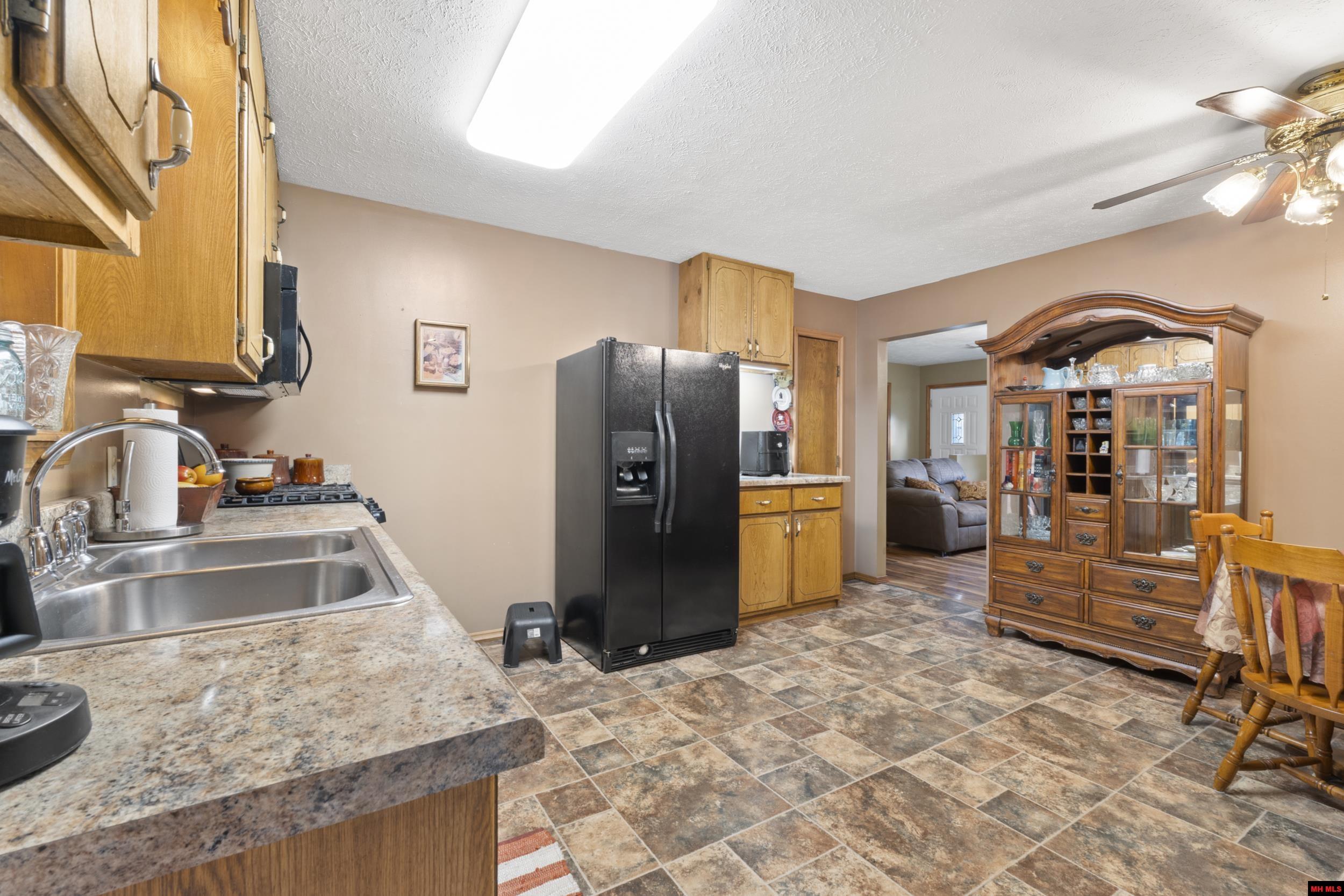 604 PARK STREET Flippin, AR 72634