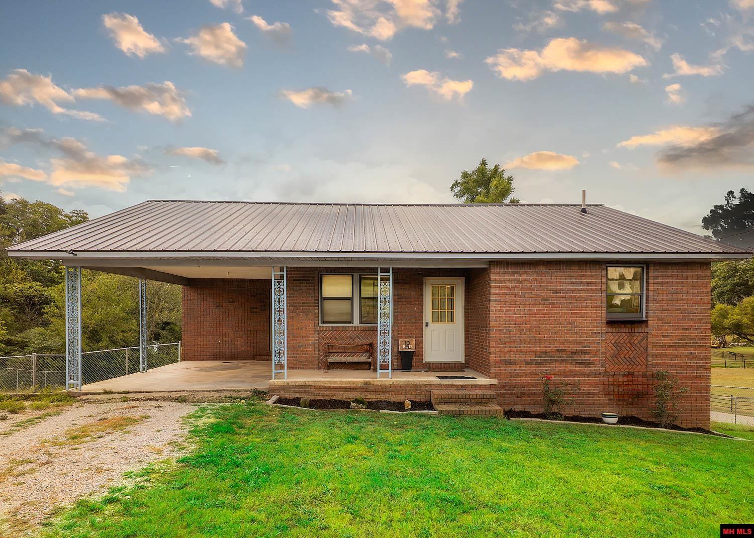 570 MISSOURI AVENUE Mammoth Spring, AR 72554