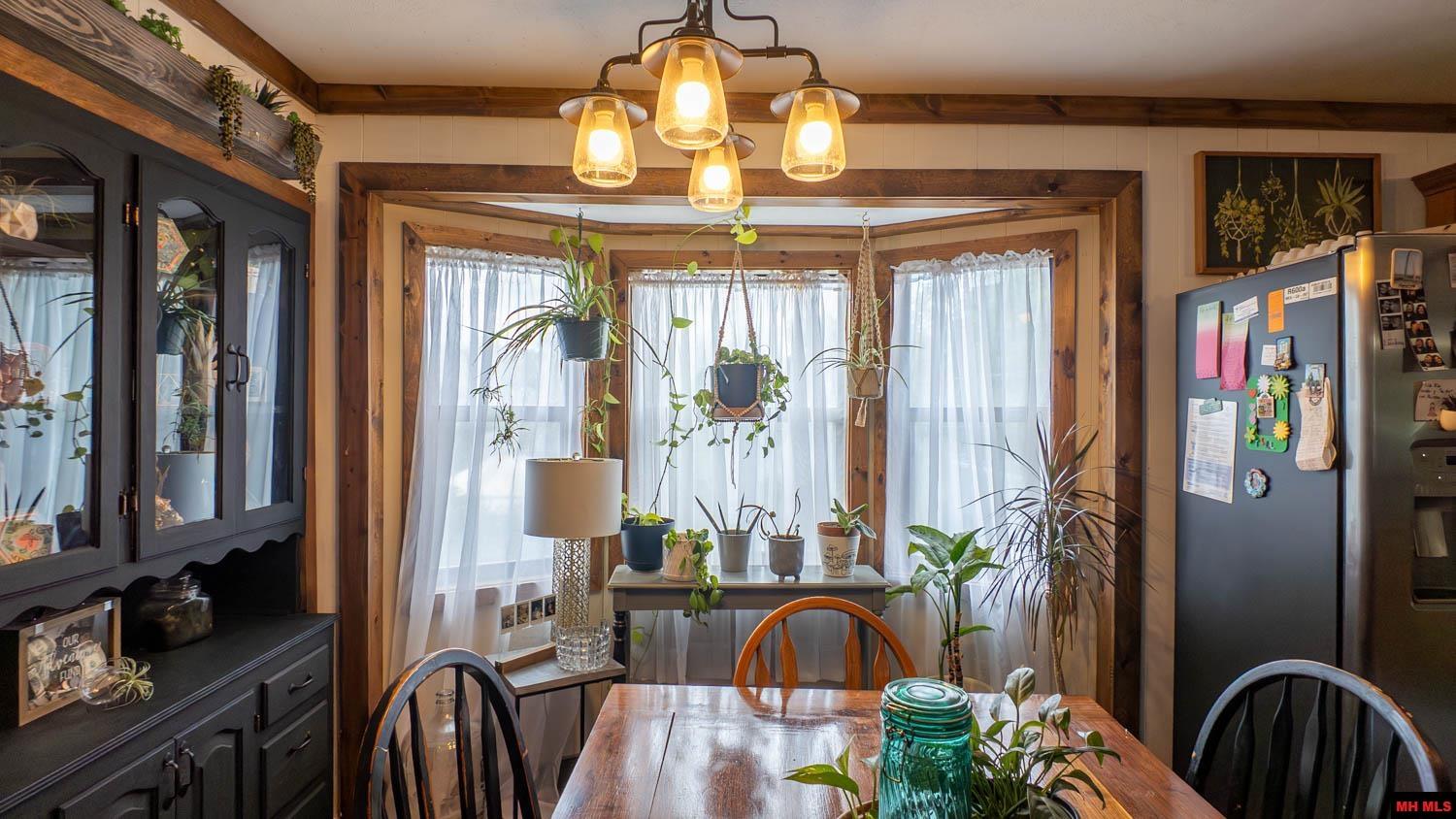 570 MISSOURI AVENUE Mammoth Spring, AR 72554