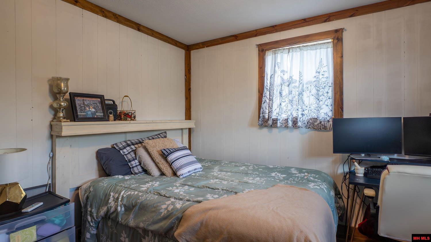 570 MISSOURI AVENUE Mammoth Spring, AR 72554