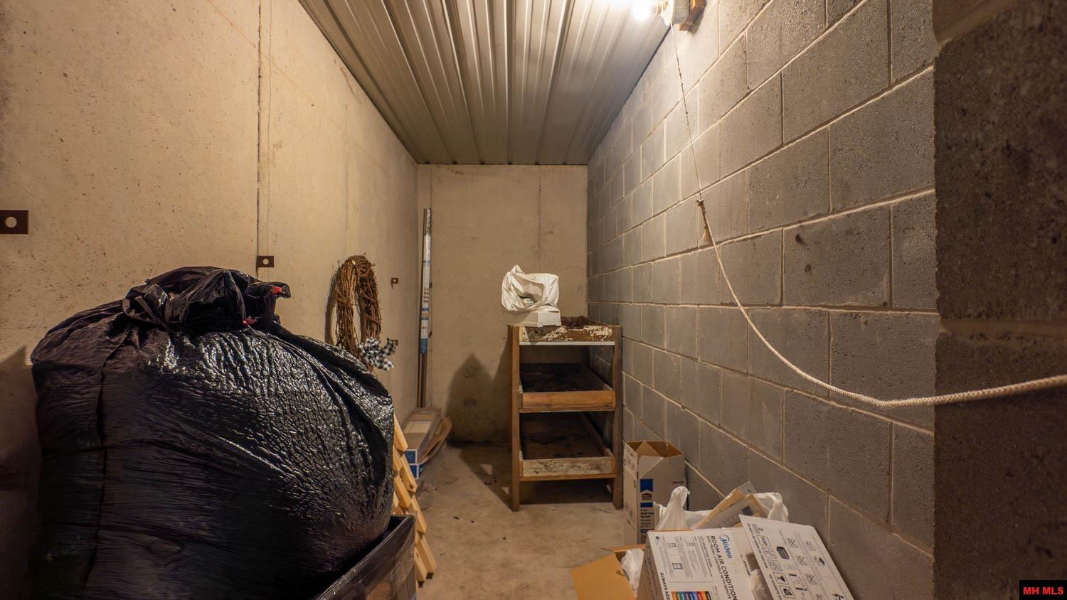 570 MISSOURI AVENUE Mammoth Spring, AR 72554