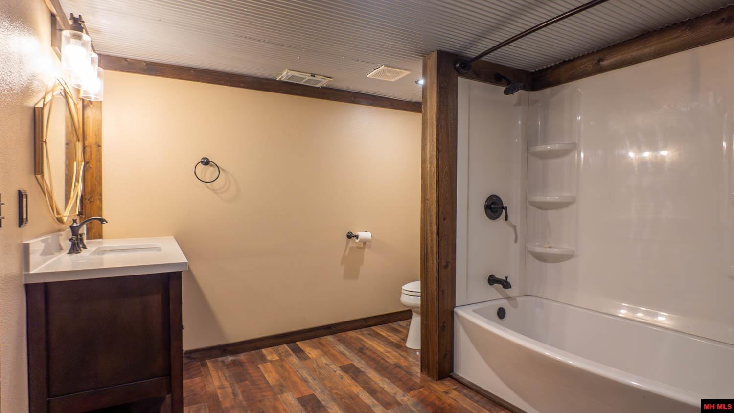 570 MISSOURI AVENUE Mammoth Spring, AR 72554