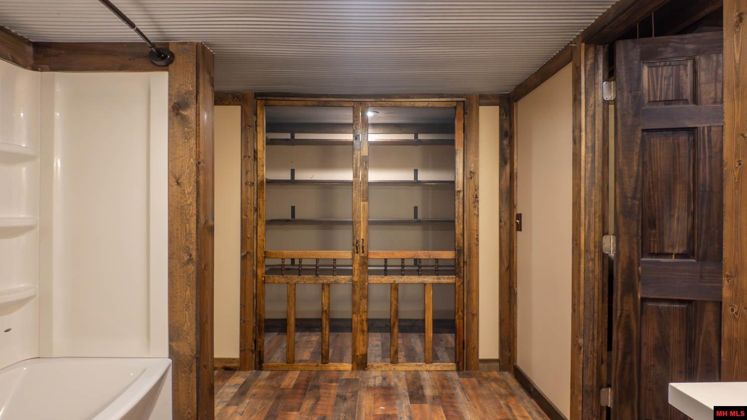 570 MISSOURI AVENUE Mammoth Spring, AR 72554