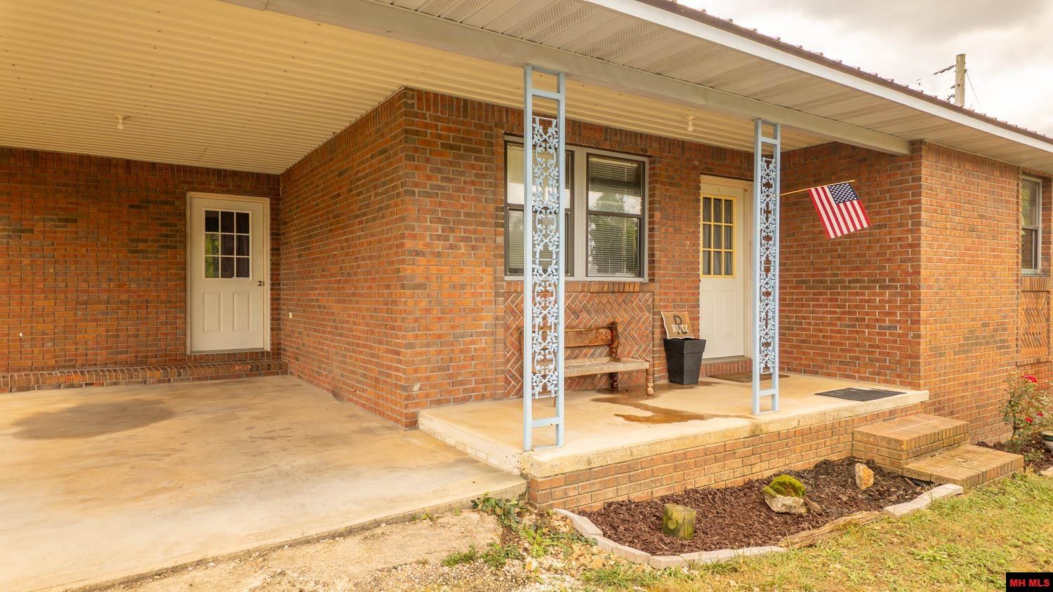 570 MISSOURI AVENUE Mammoth Spring, AR 72554