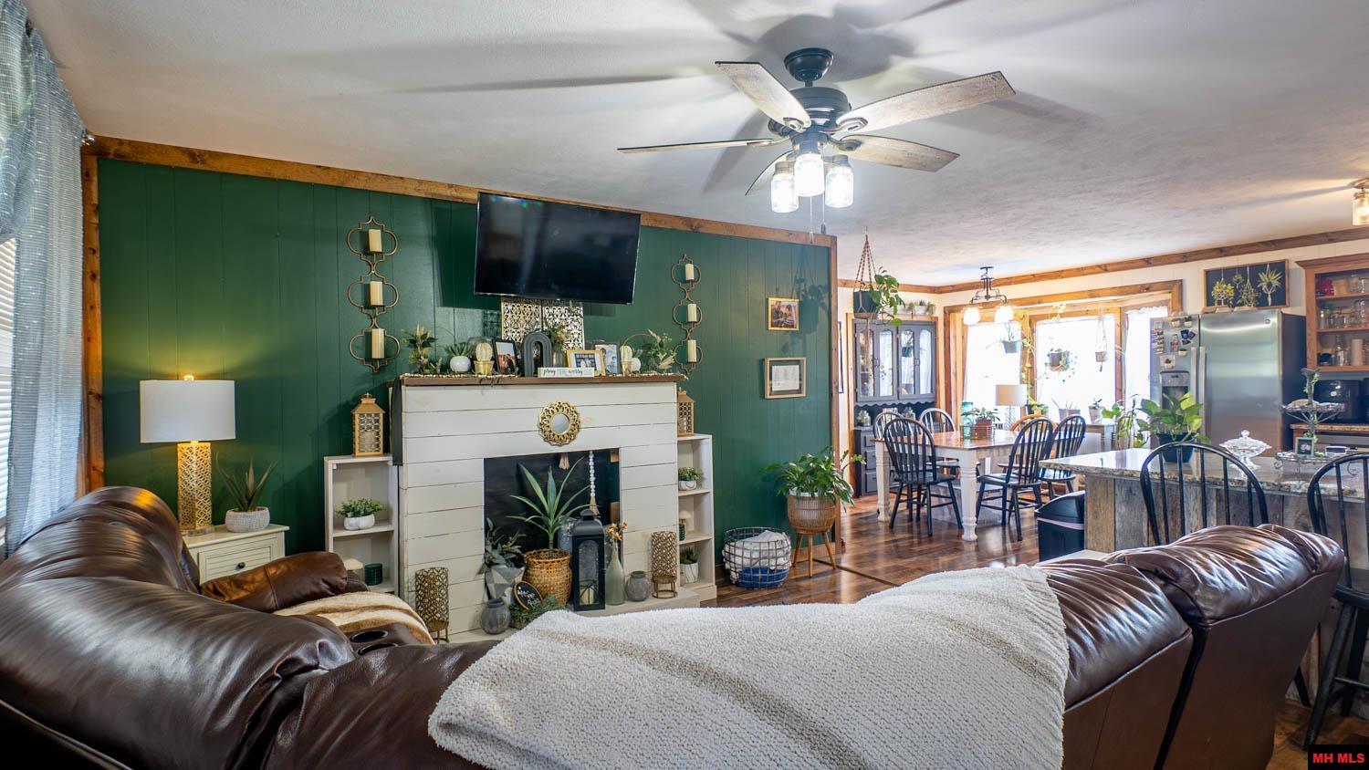 570 MISSOURI AVENUE Mammoth Spring, AR 72554