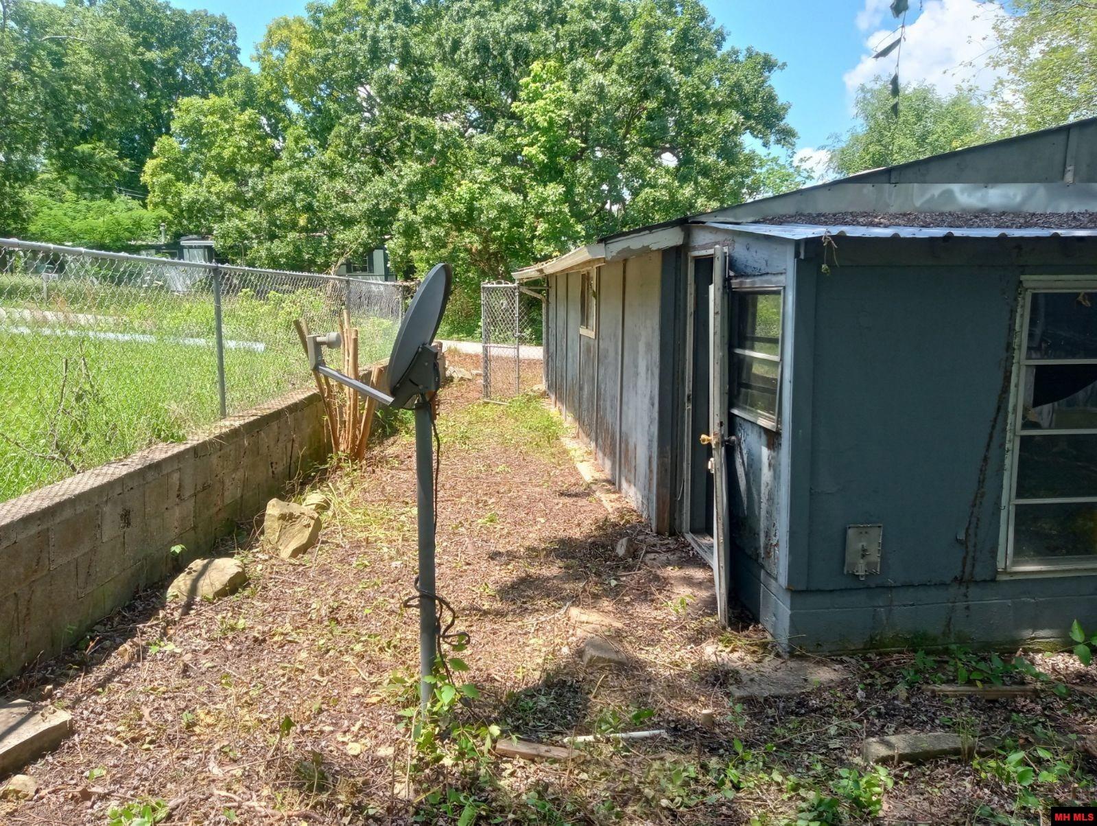 76 VIVIAN DRIVE Mountain Home, AR