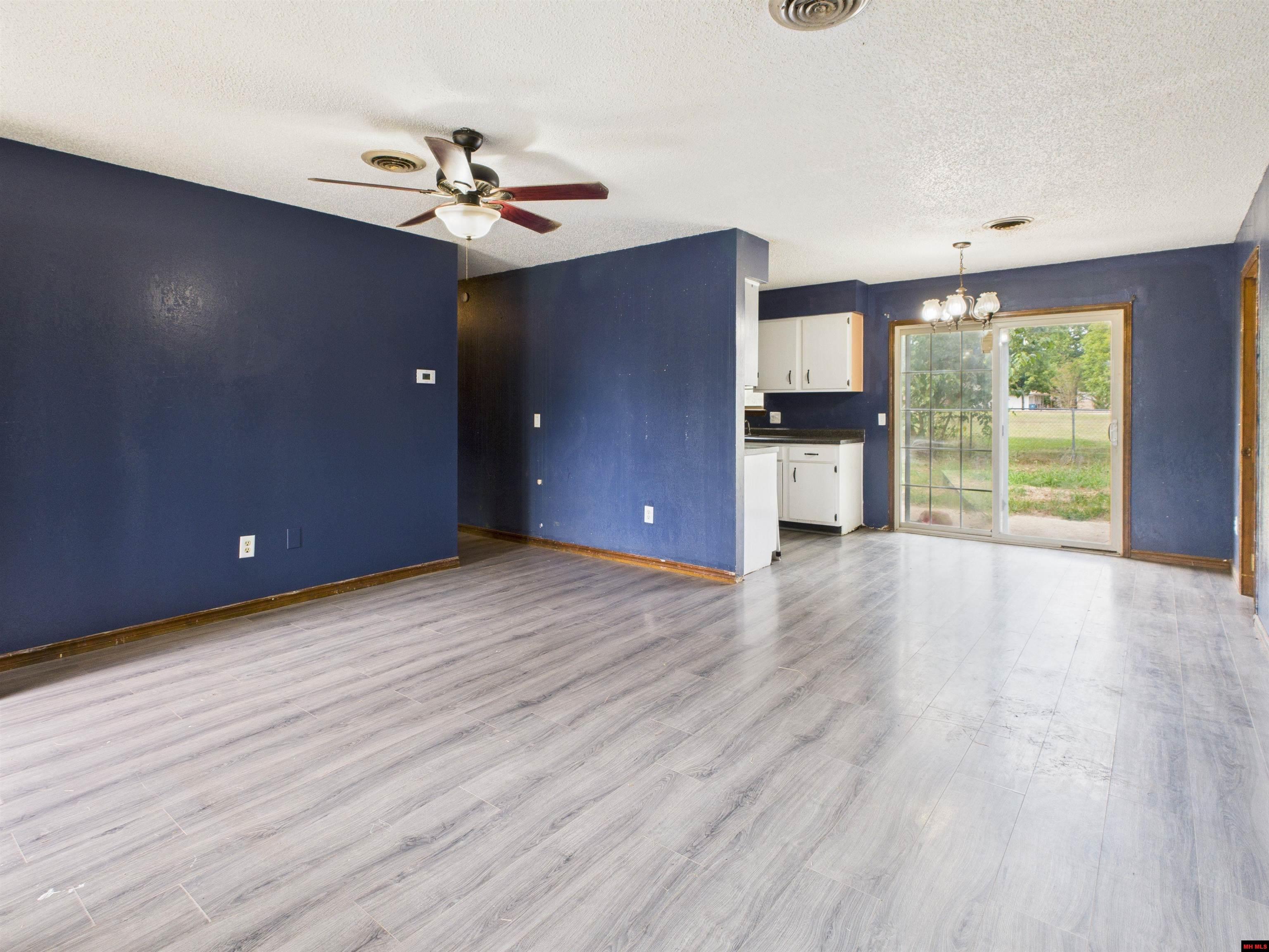 404 LAKESHORE ROAD Bull Shoals, AR