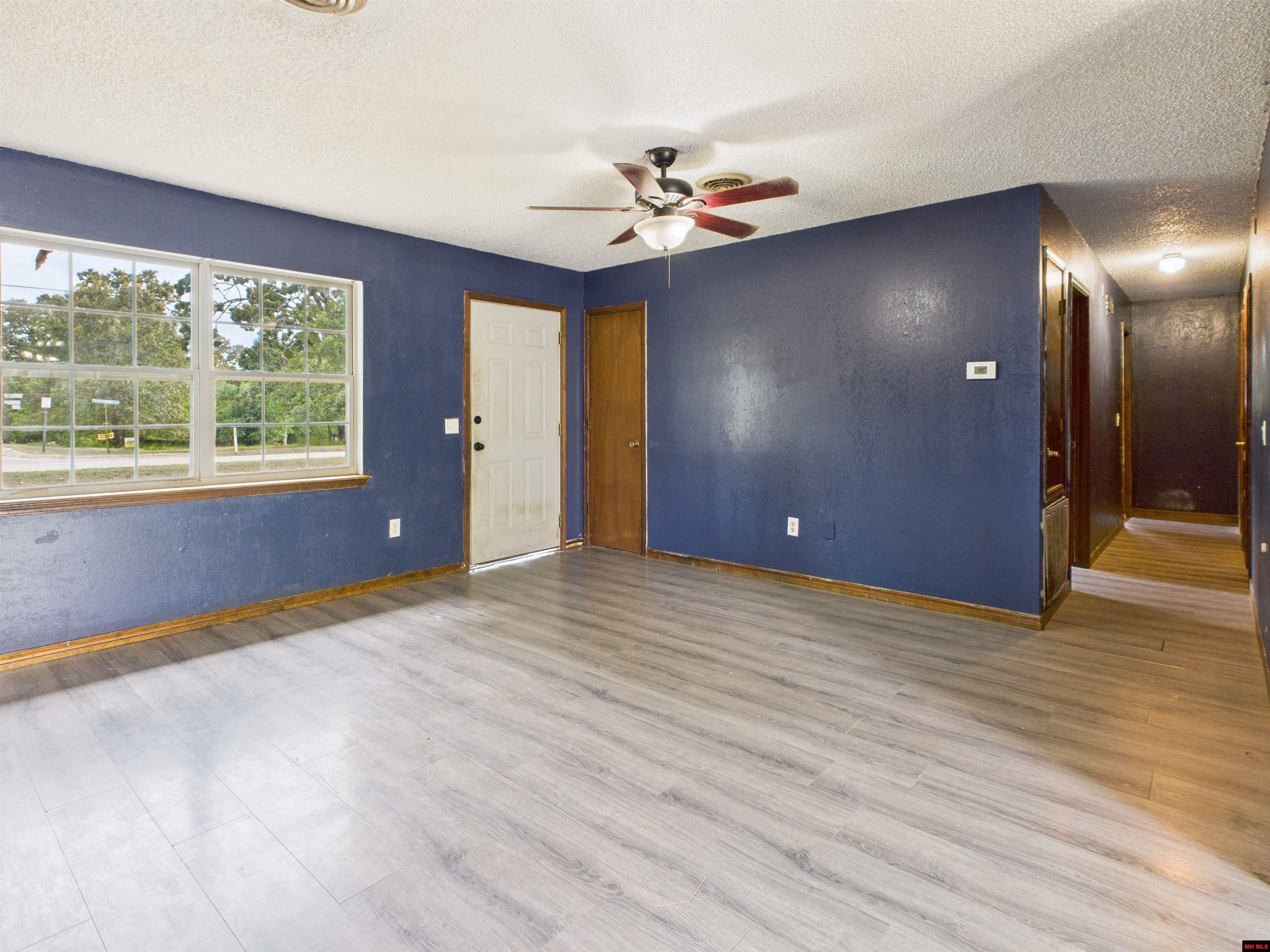 404 LAKESHORE ROAD Bull Shoals, AR