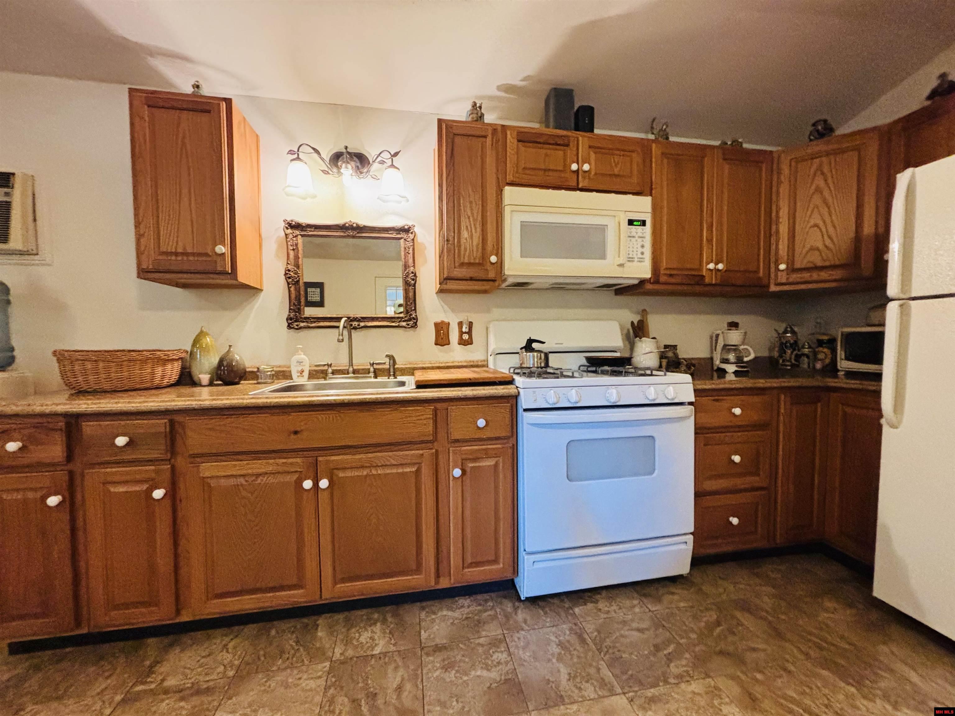 2602 MC 8050 Yellville, AR