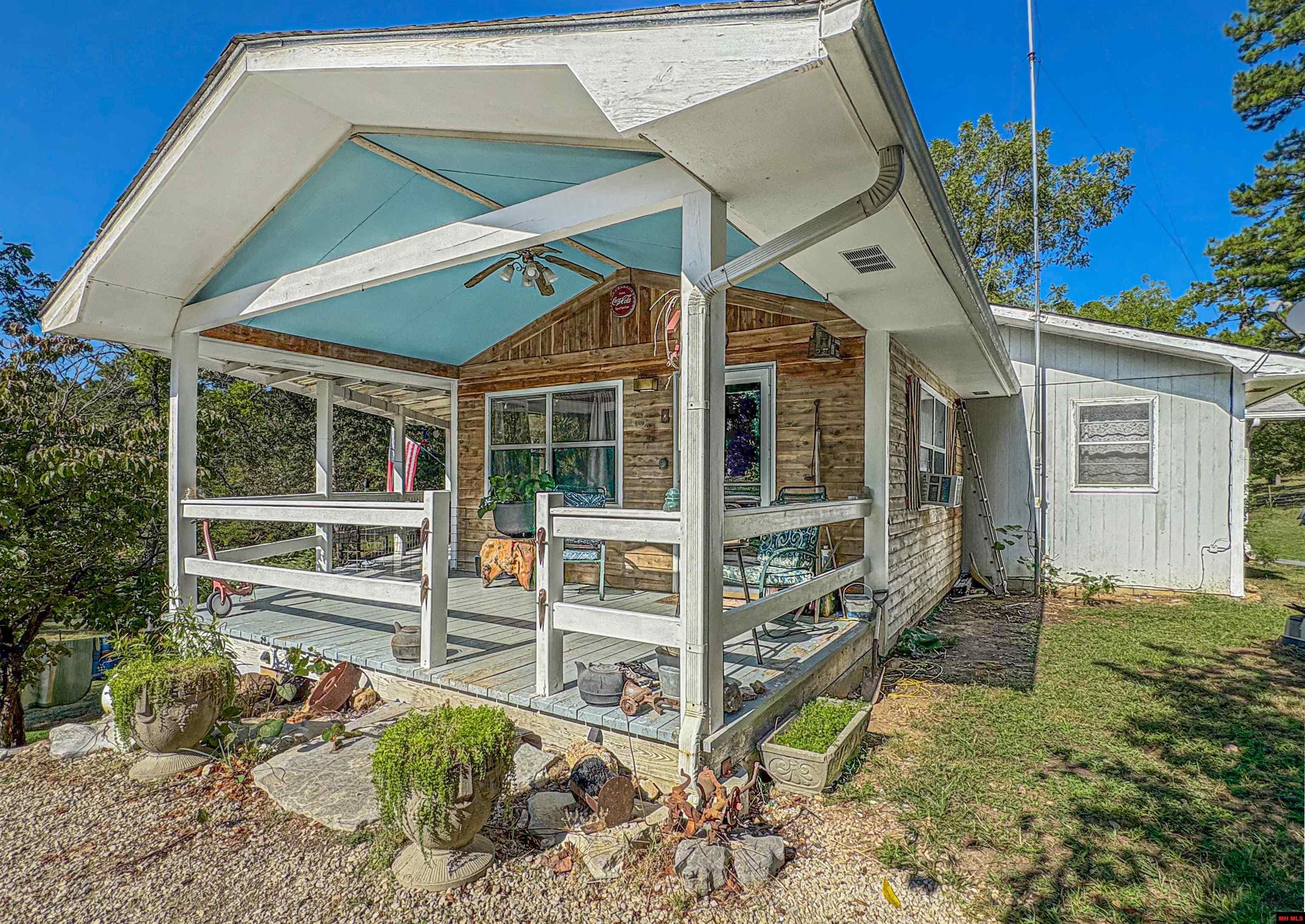 33 EWE LANE Yellville, AR 72687