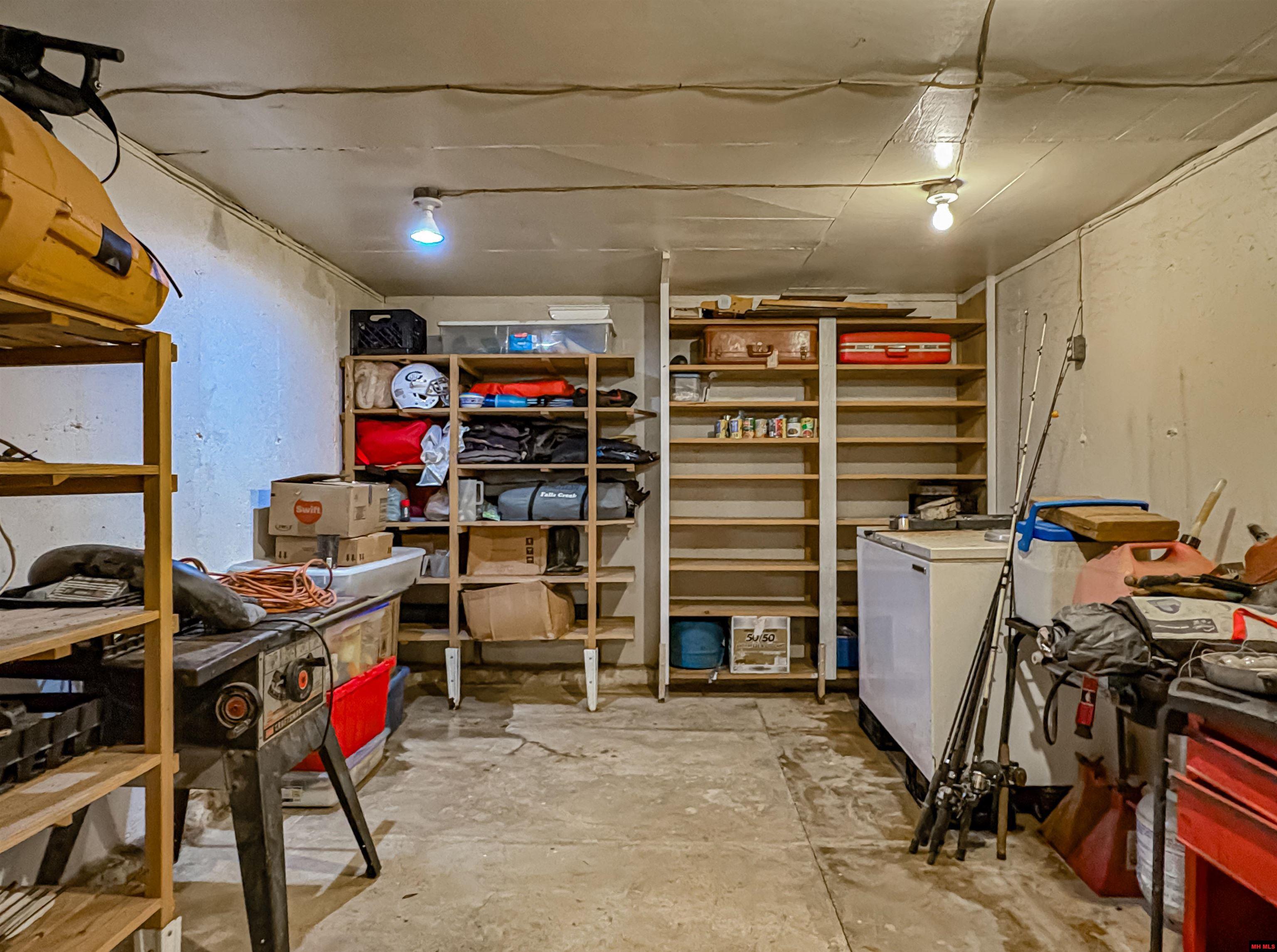 33 EWE LANE Yellville, AR 72687