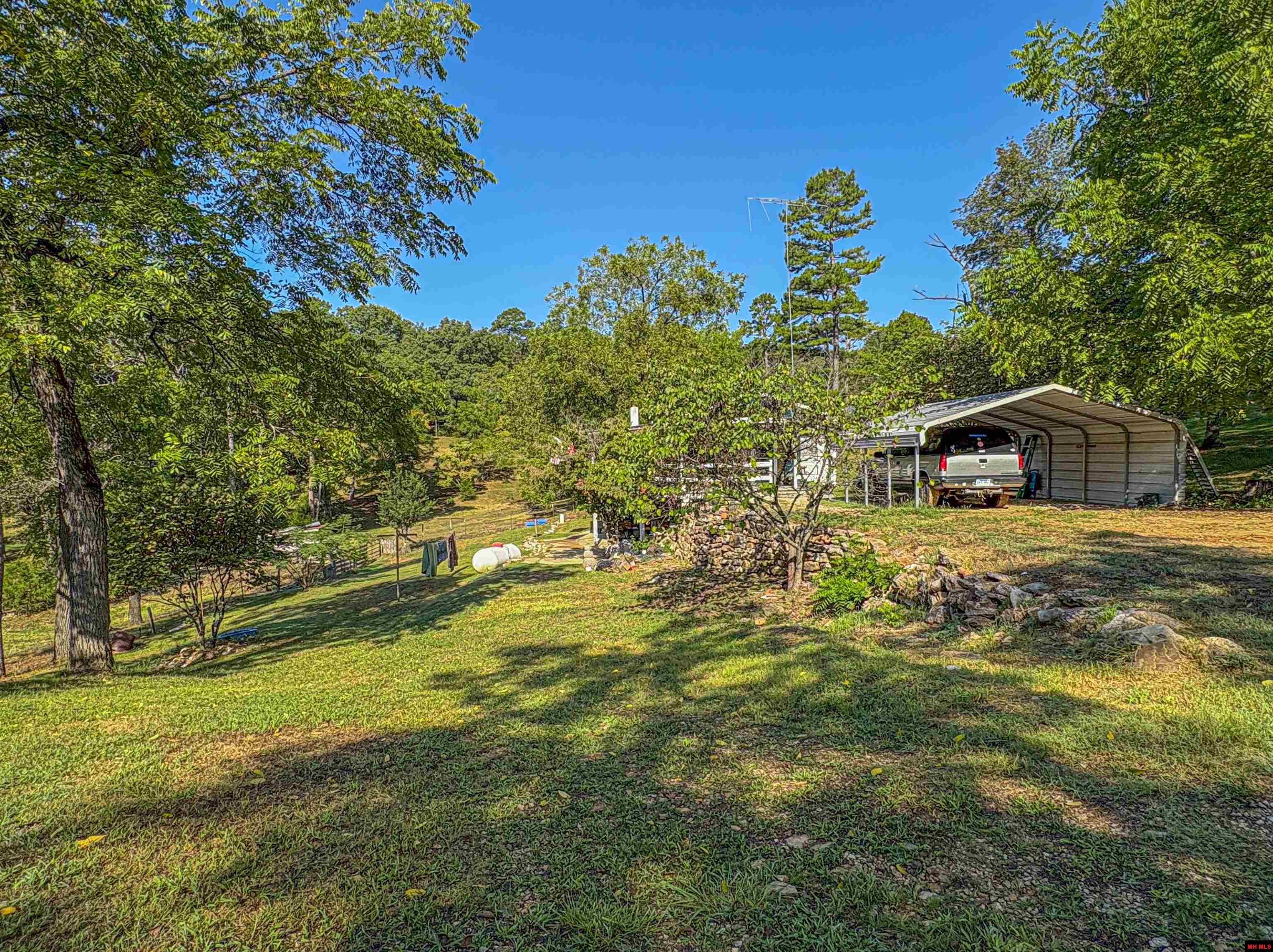 33 EWE LANE Yellville, AR 72687