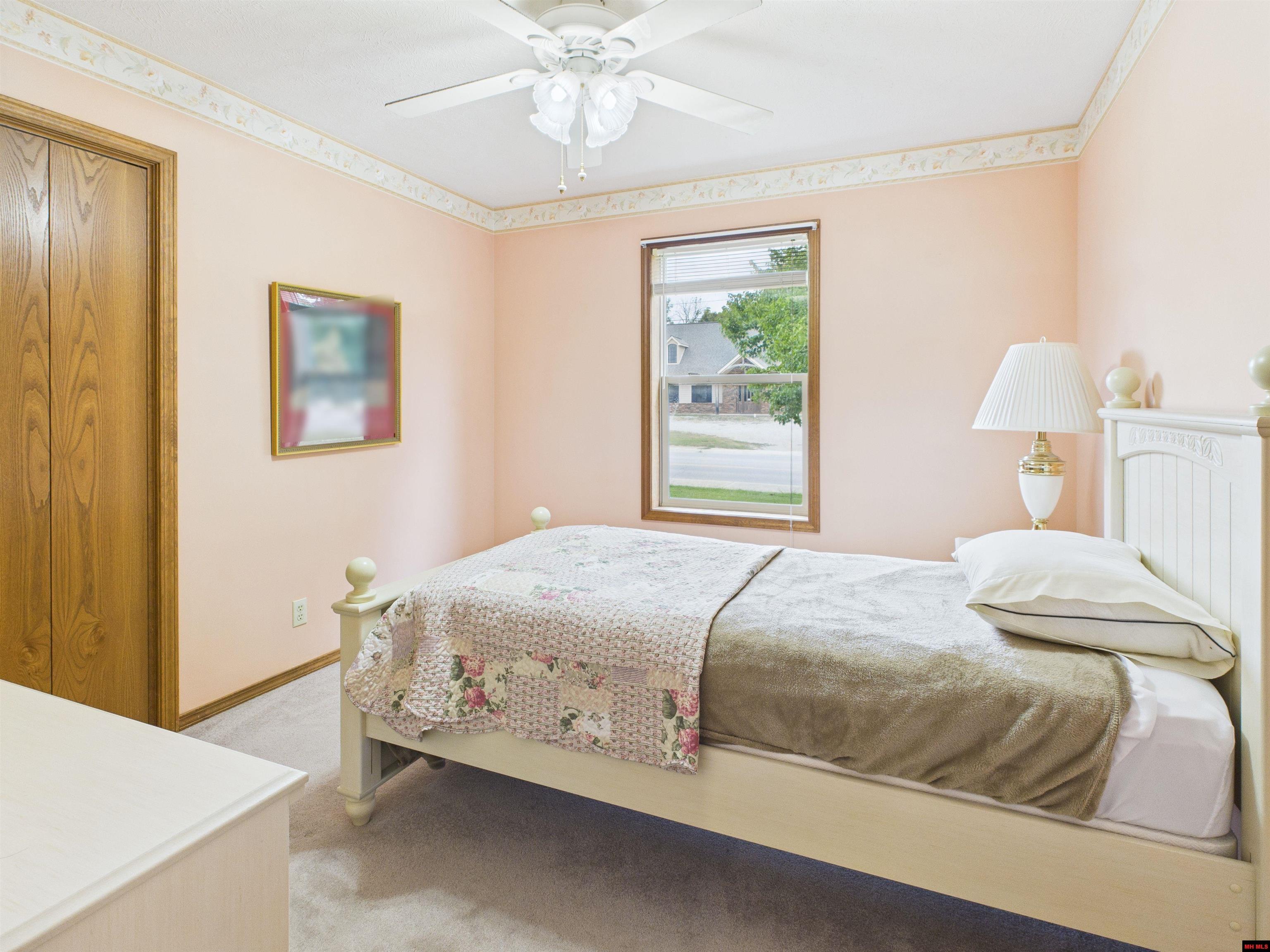 313 BOMBER BOULEVARD Mountain Home, AR 72653