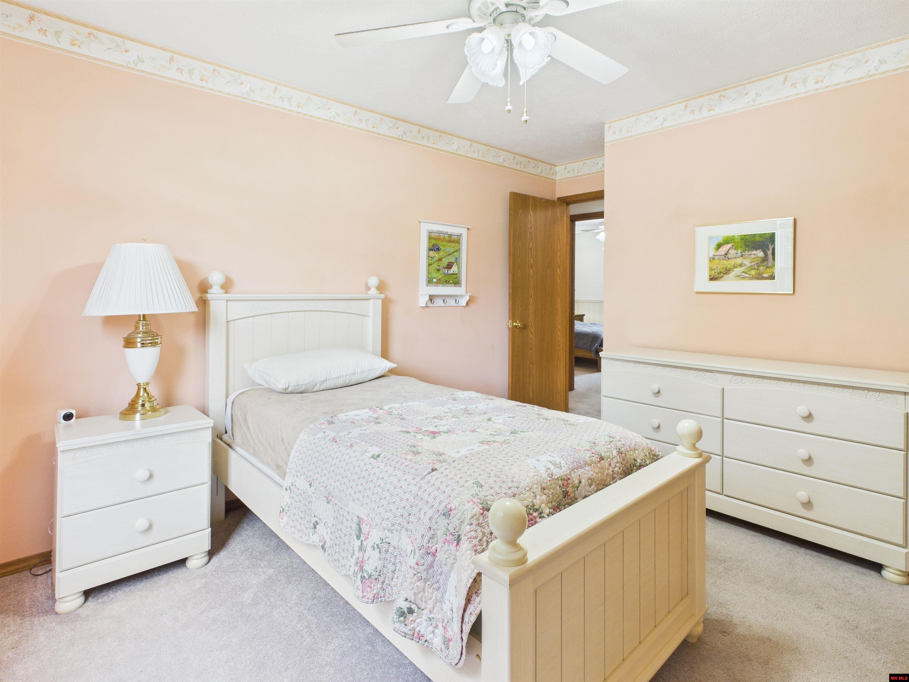 313 BOMBER BOULEVARD Mountain Home, AR 72653