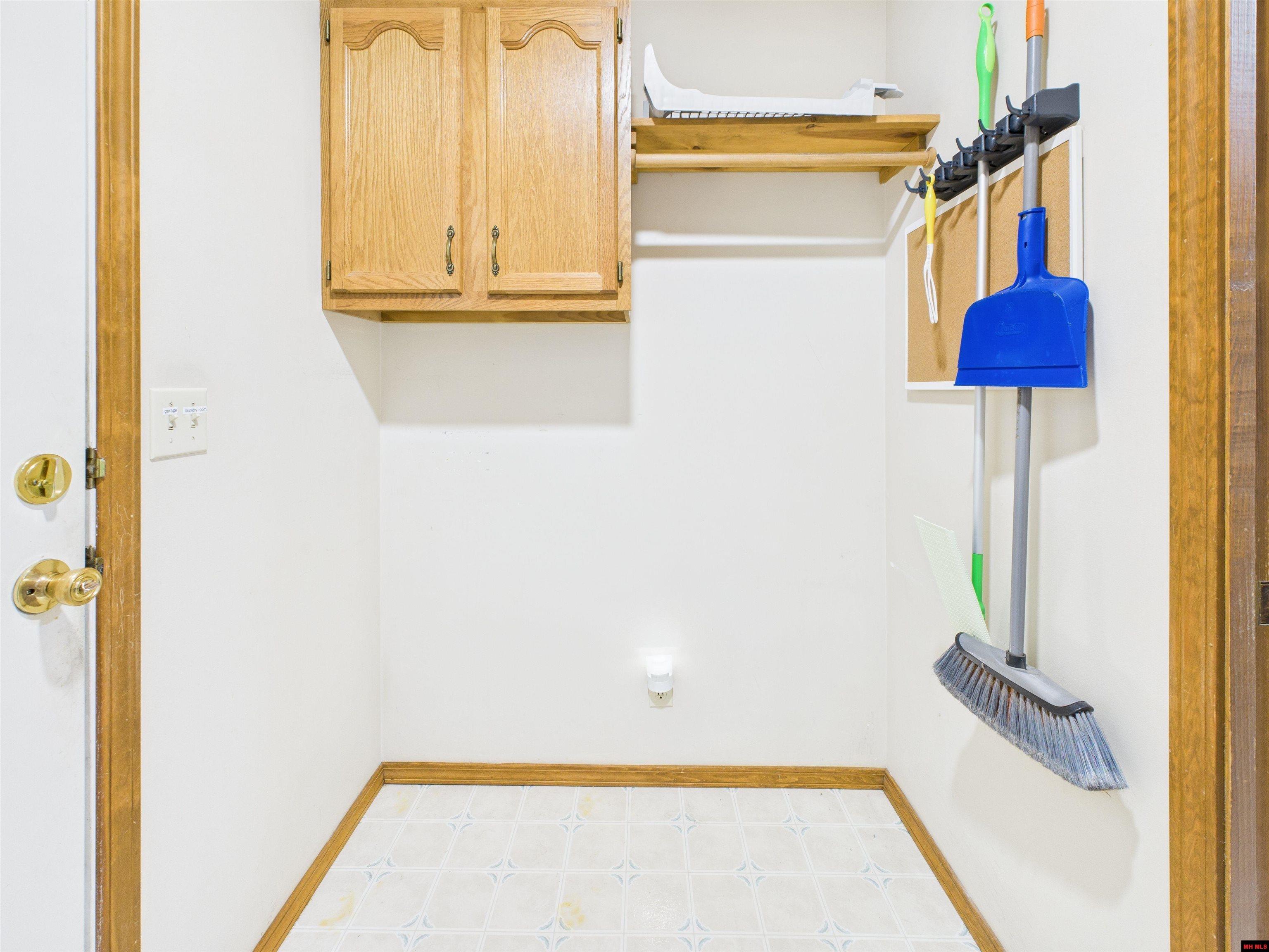 313 BOMBER BOULEVARD Mountain Home, AR 72653