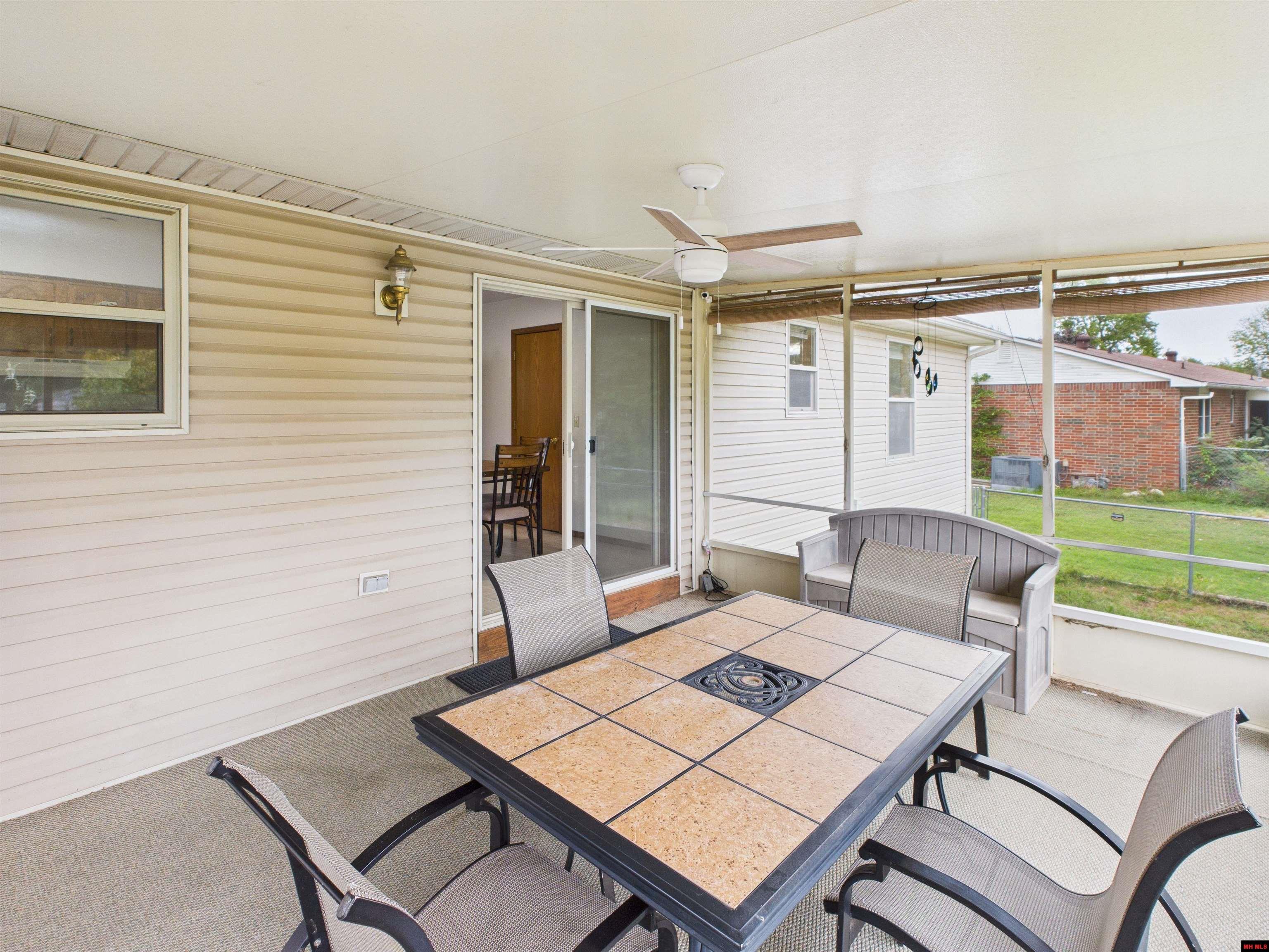 313 BOMBER BOULEVARD Mountain Home, AR 72653