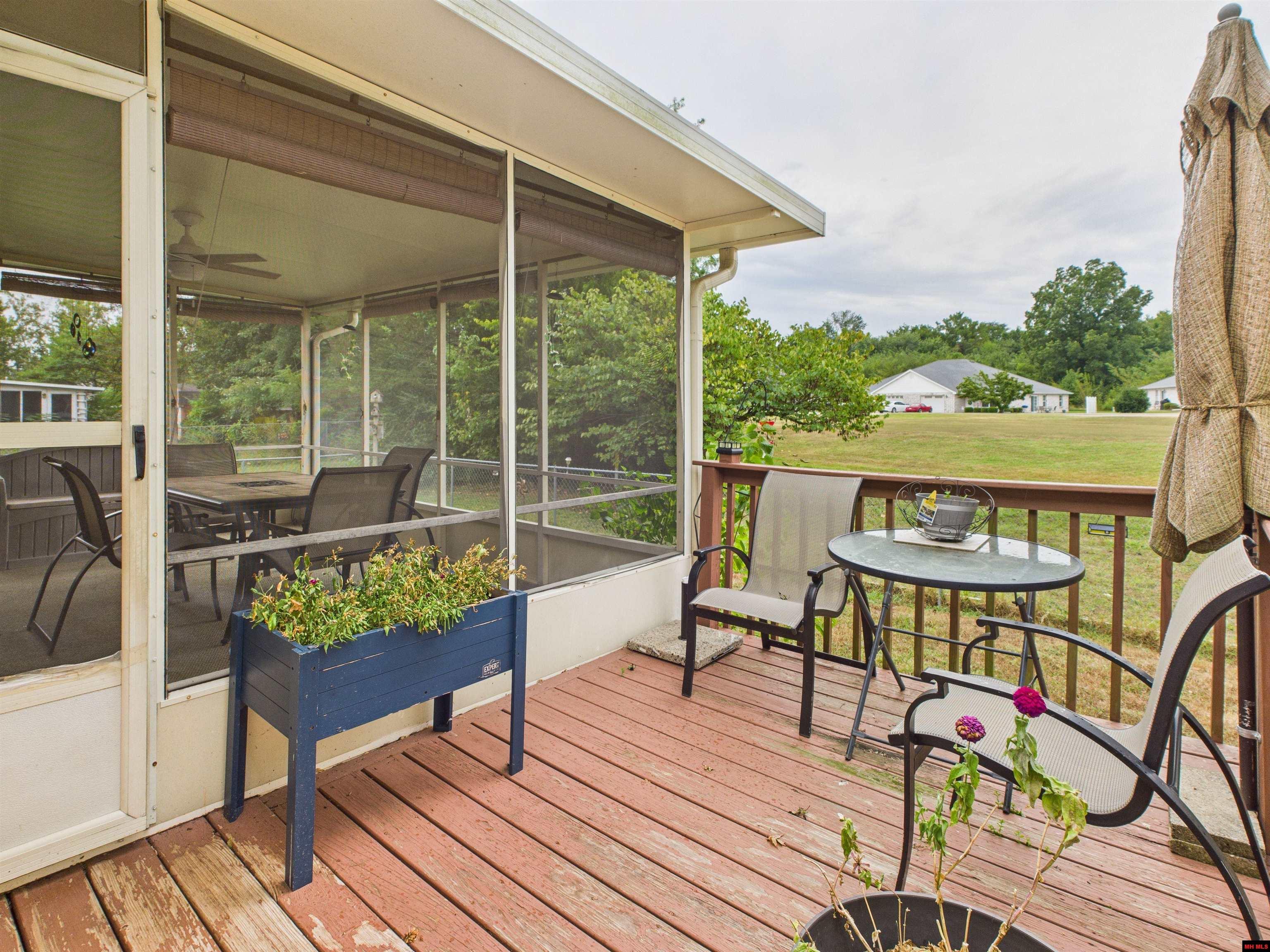 313 BOMBER BOULEVARD Mountain Home, AR 72653