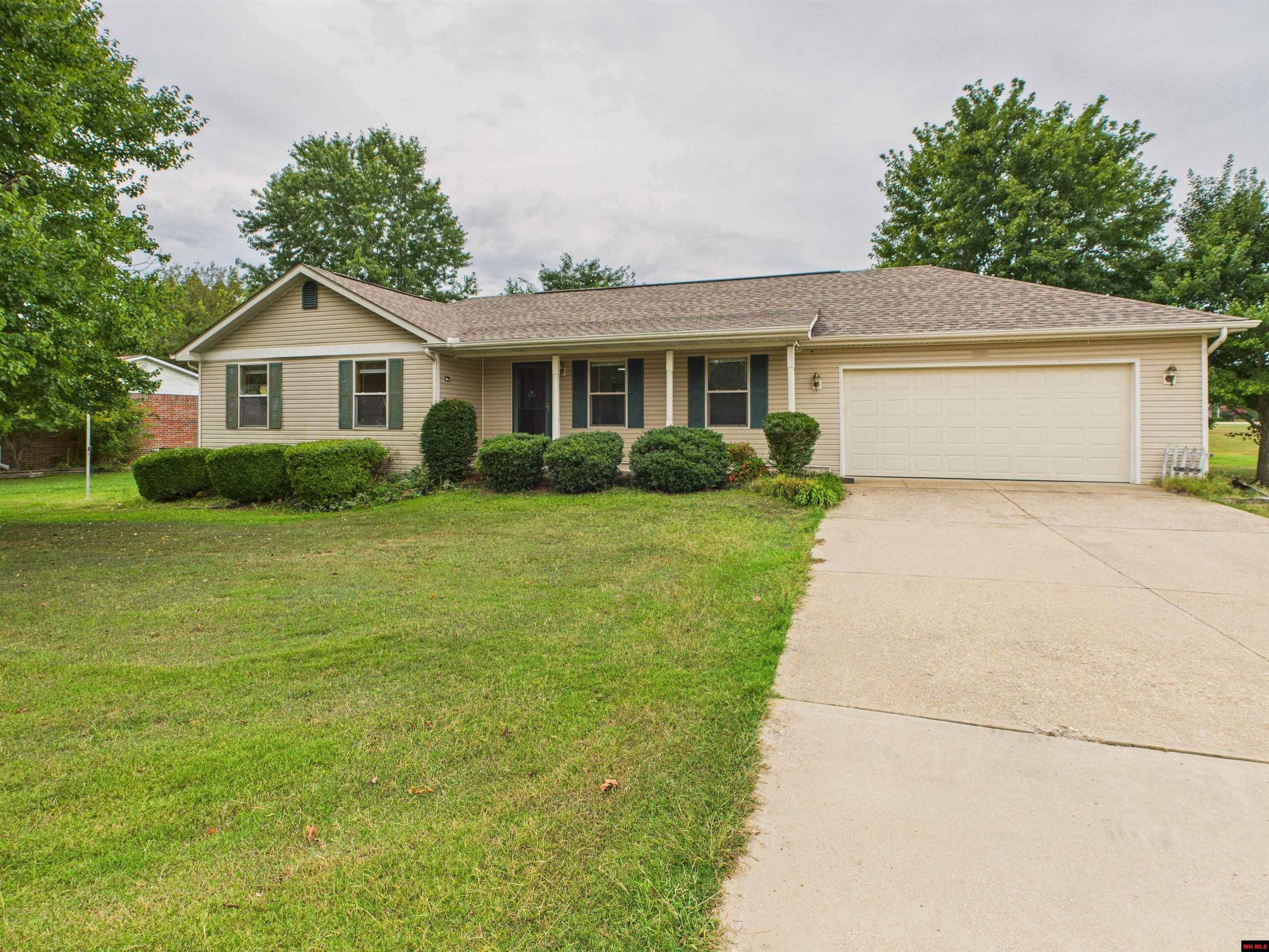 313 BOMBER BOULEVARD Mountain Home, AR 72653