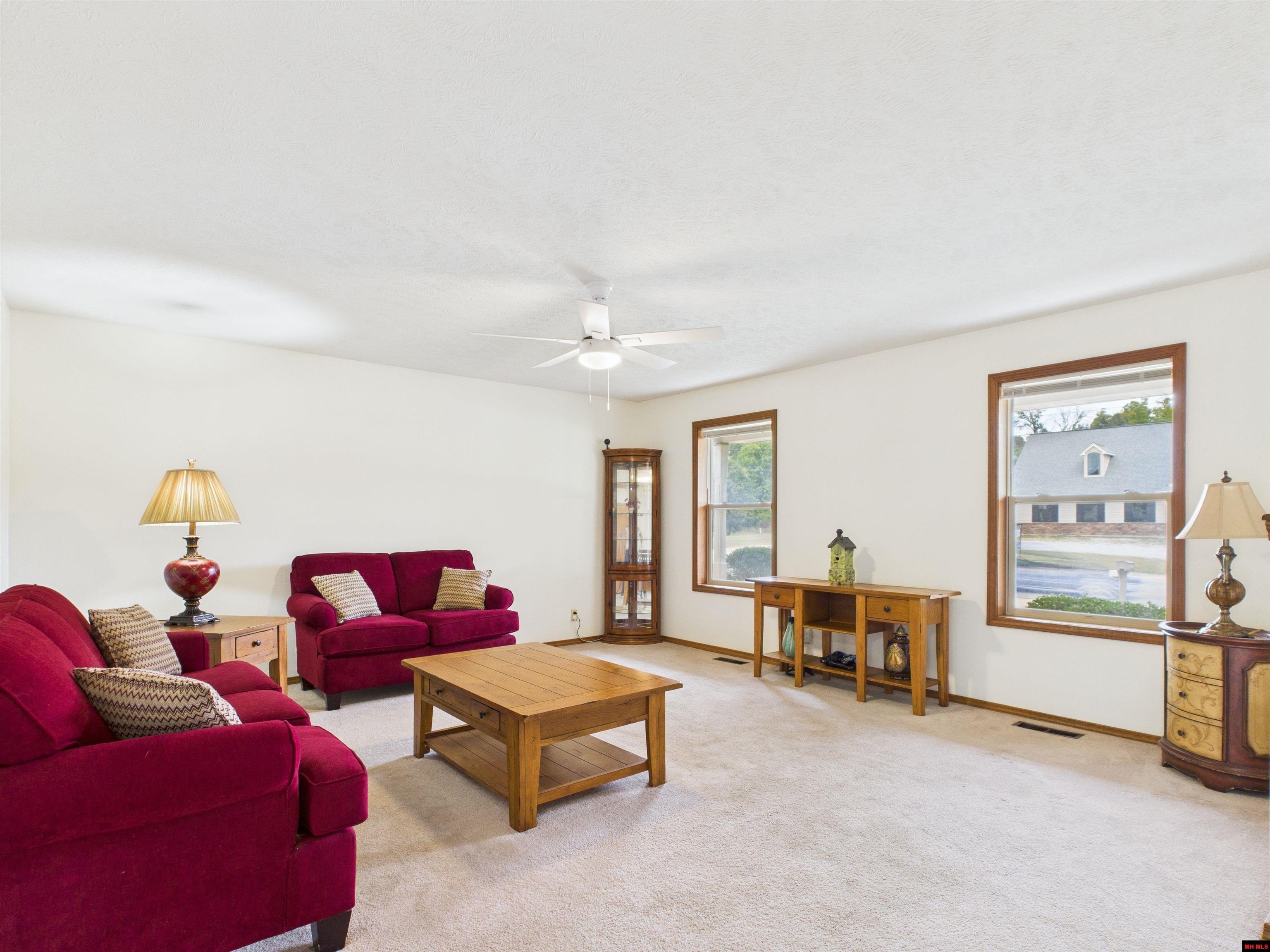 313 BOMBER BOULEVARD Mountain Home, AR 72653