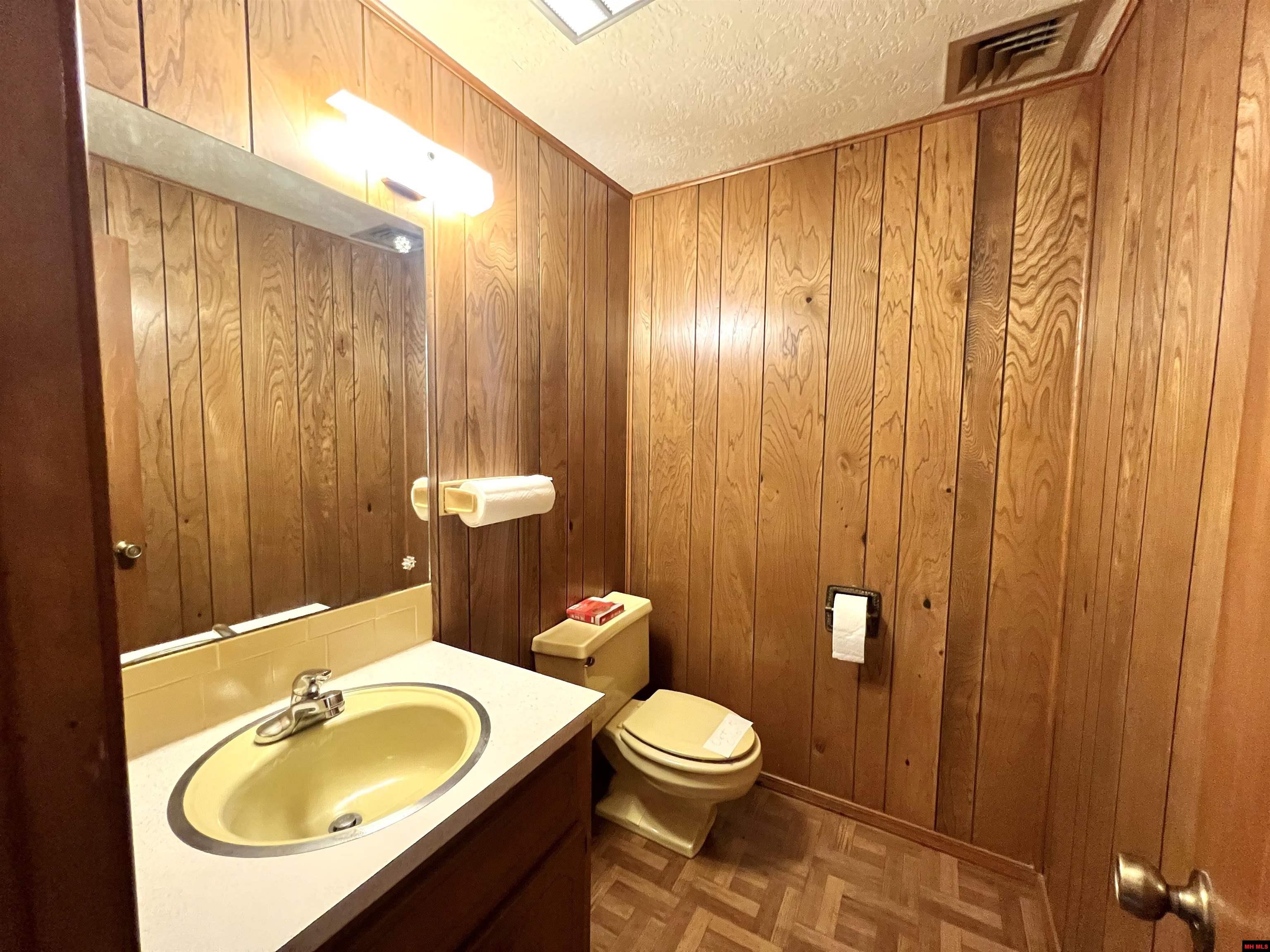 920 SOUTH STREET Mountain Home, AR