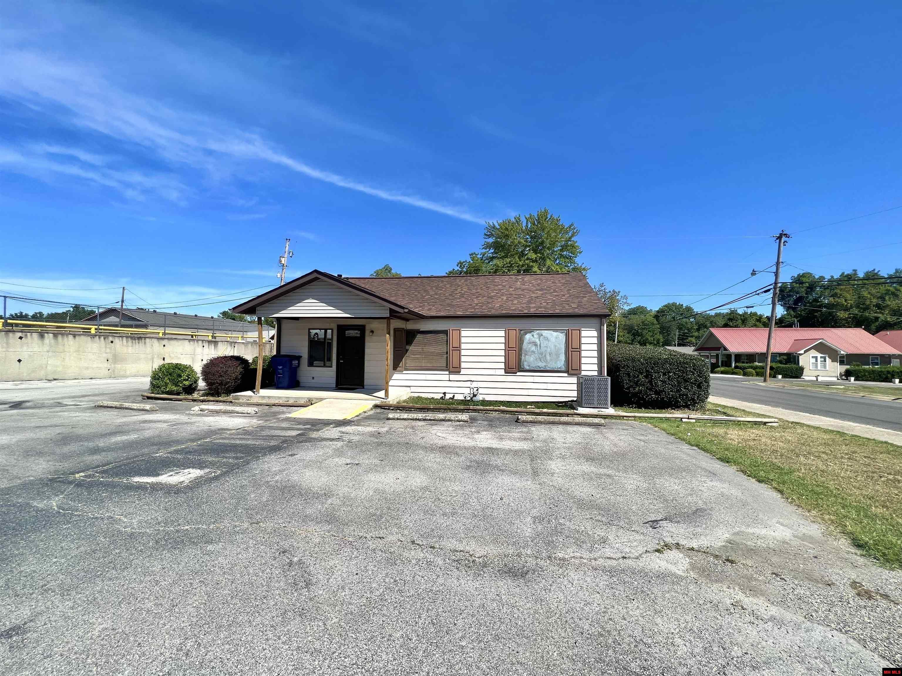 920 SOUTH STREET Mountain Home, AR