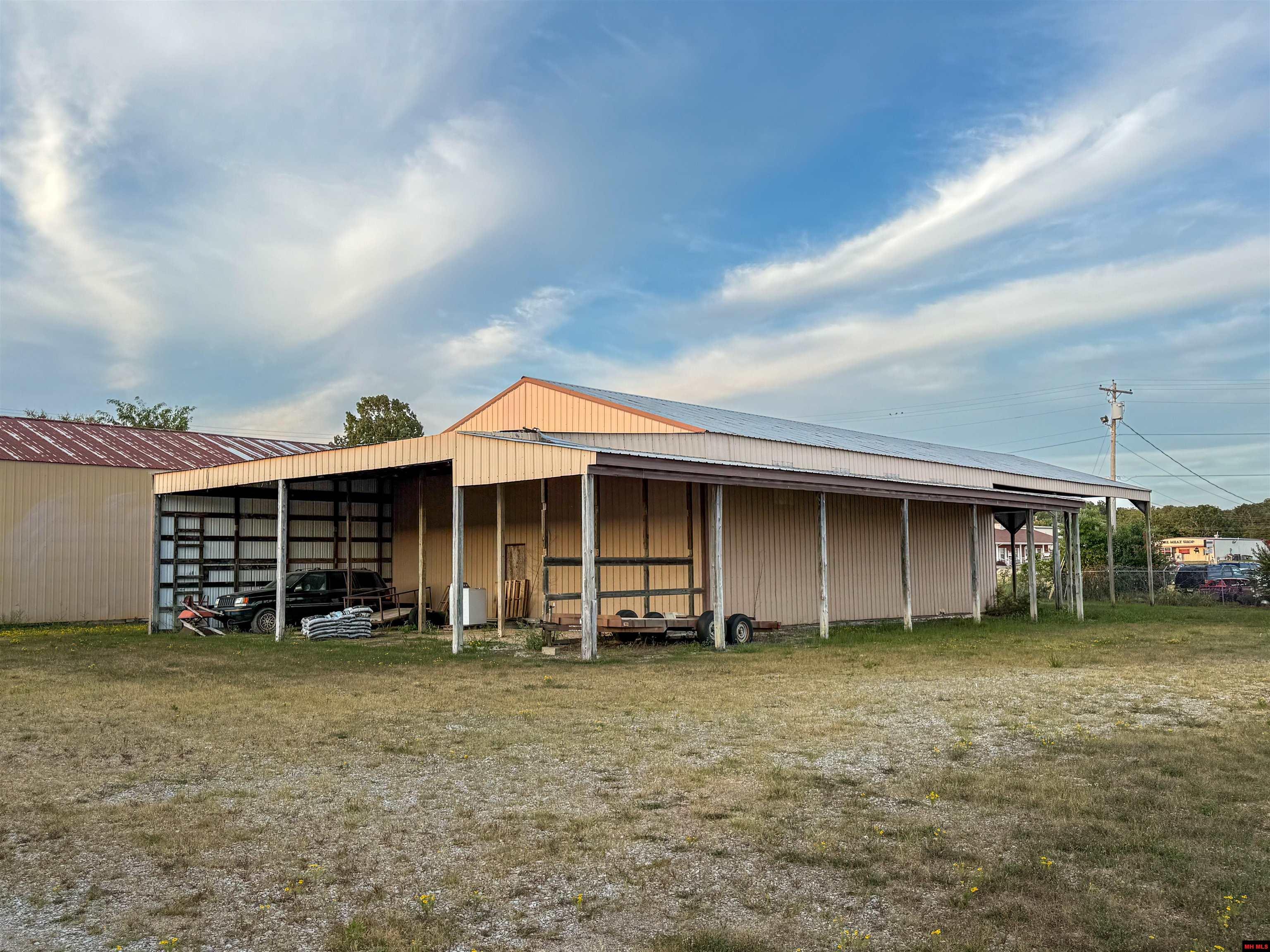 1027 HWY 62 EAST Mountain Home, AR