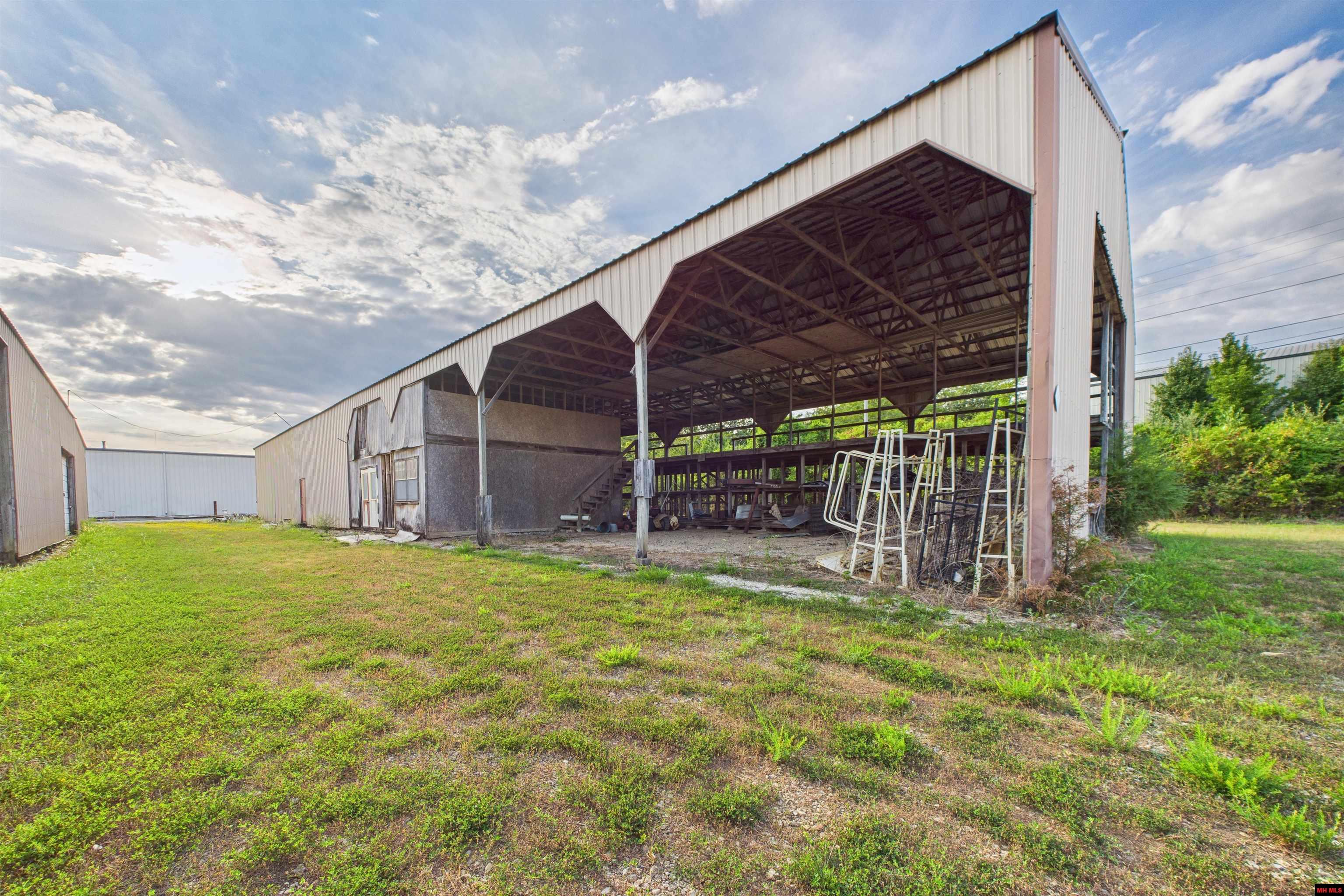 1027 HWY 62 EAST Mountain Home, AR