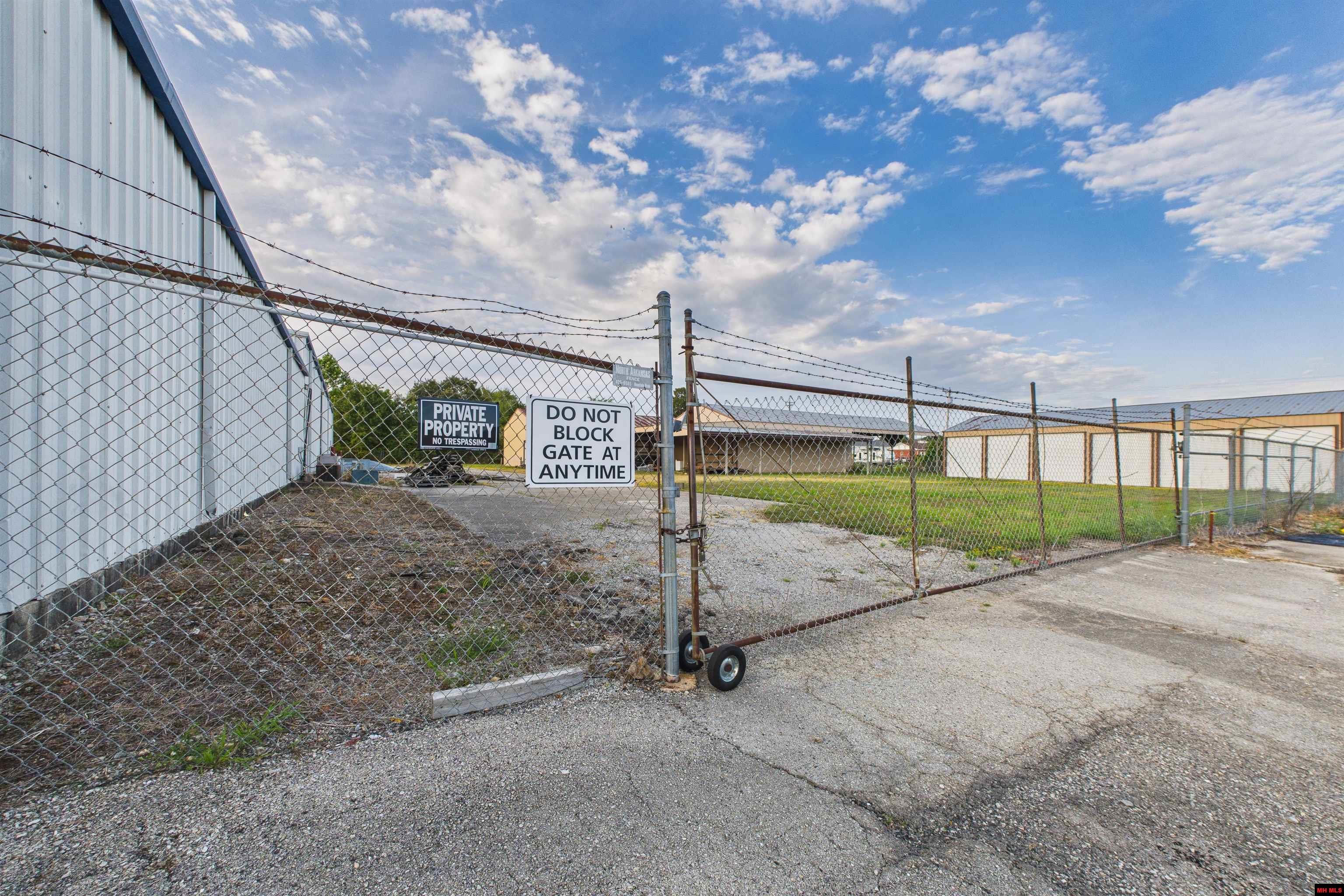 1027 HWY 62 EAST Mountain Home, AR