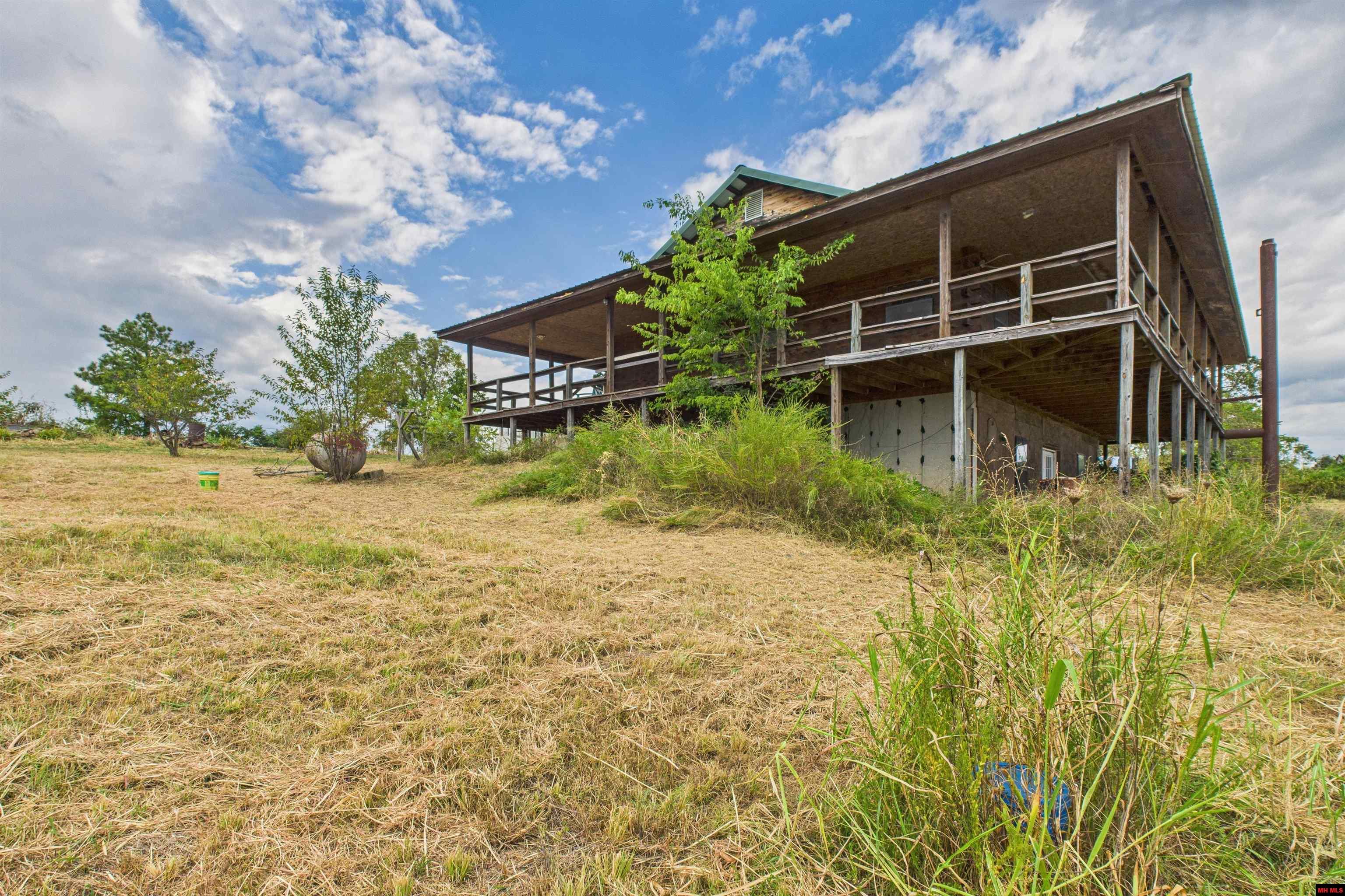 1246 STATE HWY EE Bakersfield, AR 65609