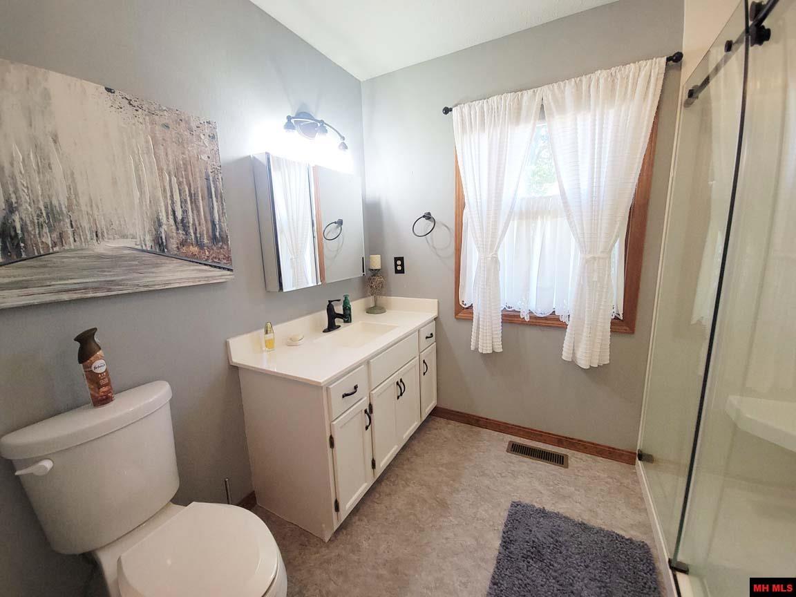 61 FRIZZEL DRIVE Lakeview, AR