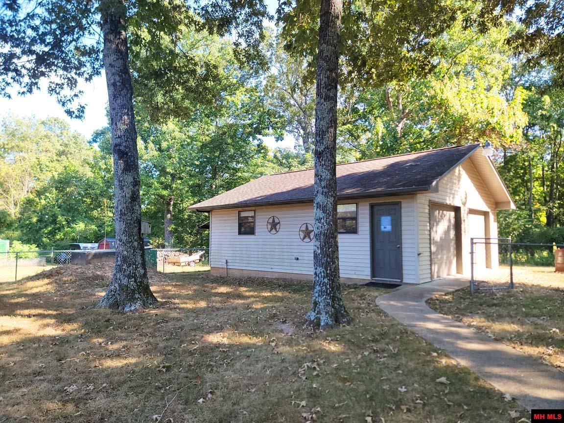 61 FRIZZEL DRIVE Lakeview, AR