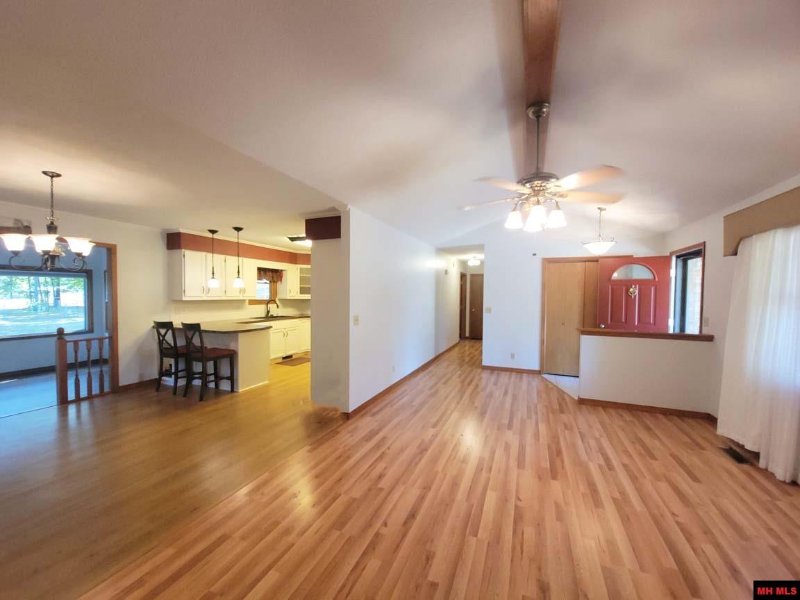 61 FRIZZEL DRIVE Lakeview, AR