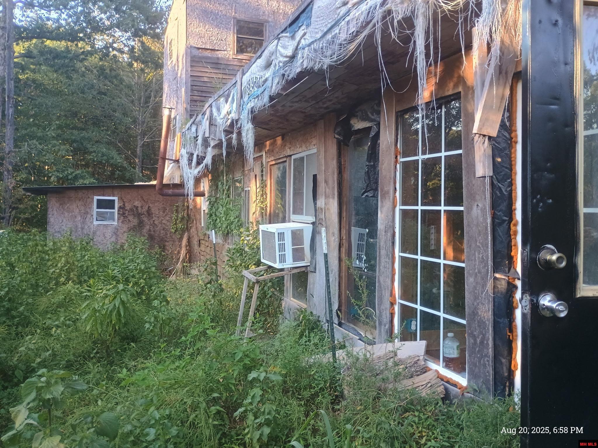 1158 BRUSHY FORK ROAD Yellville, AR