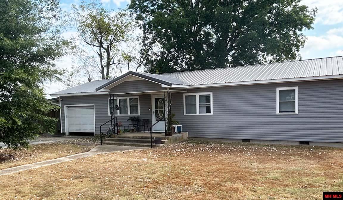 148 HWY 223 SOUTH Viola, AR