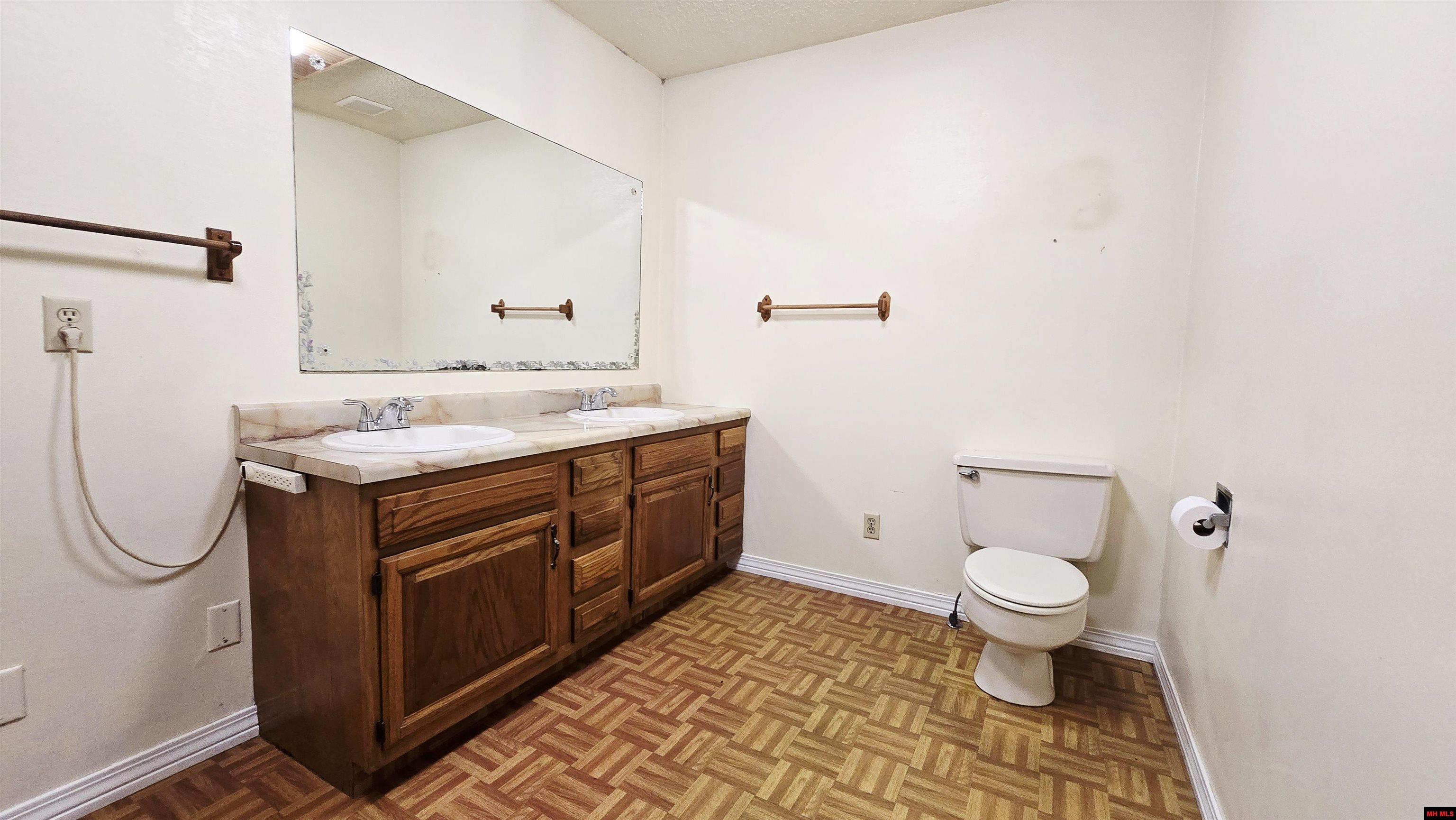 63 SARA LANE Mountain Home, AR 72653