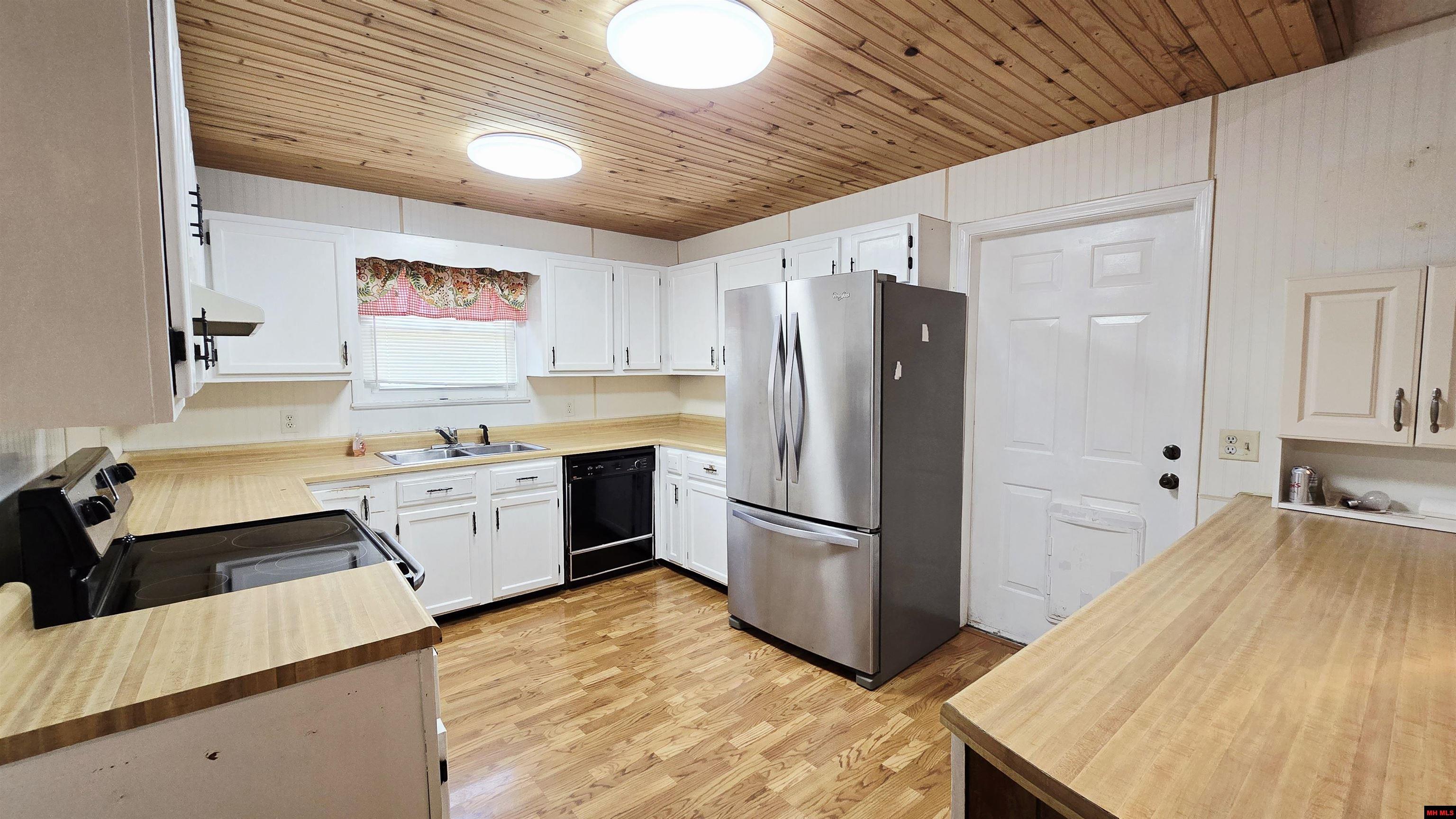 63 SARA LANE Mountain Home, AR 72653