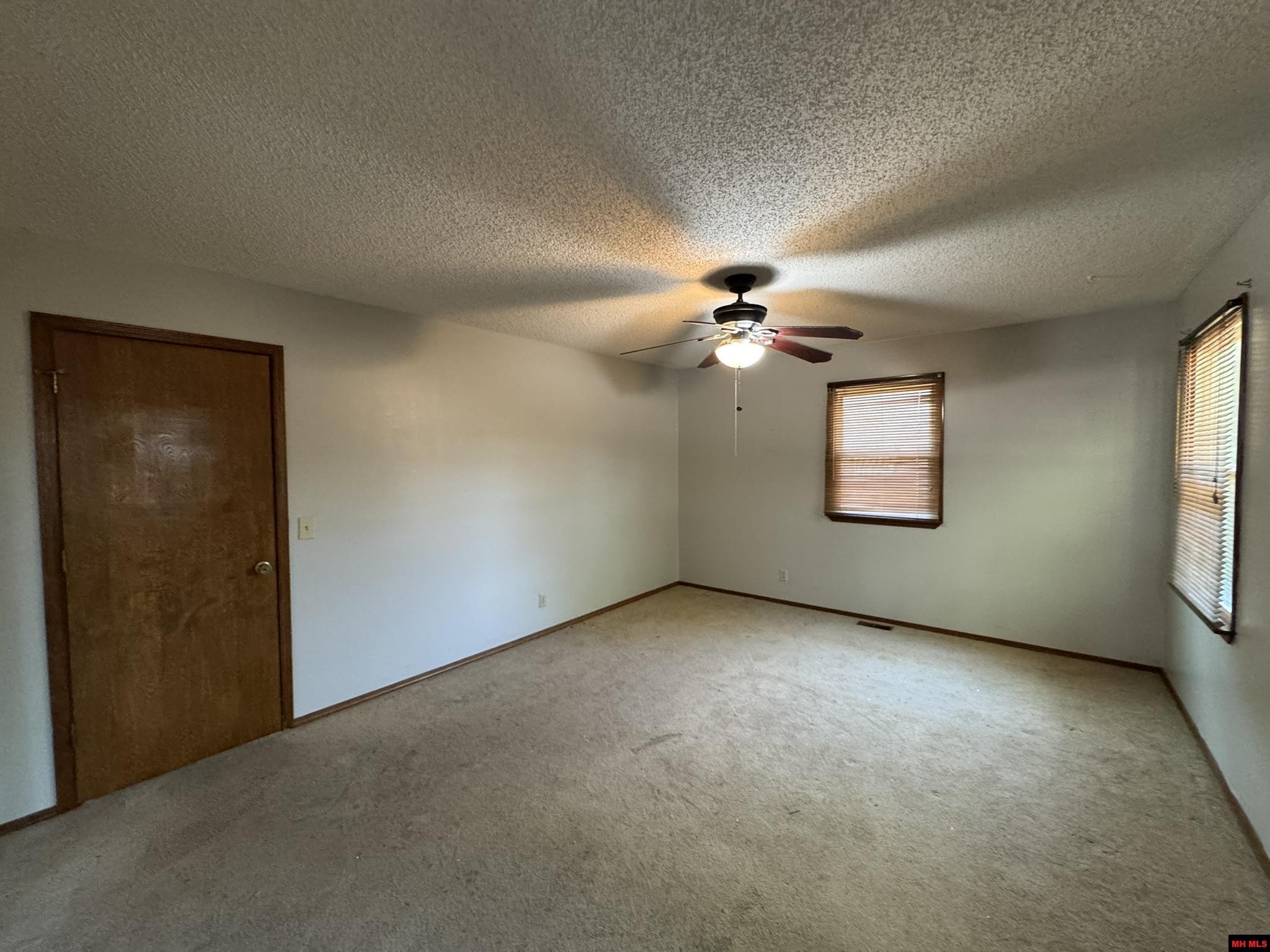 1513 BERRY LANE Mountain Home, AR 72653