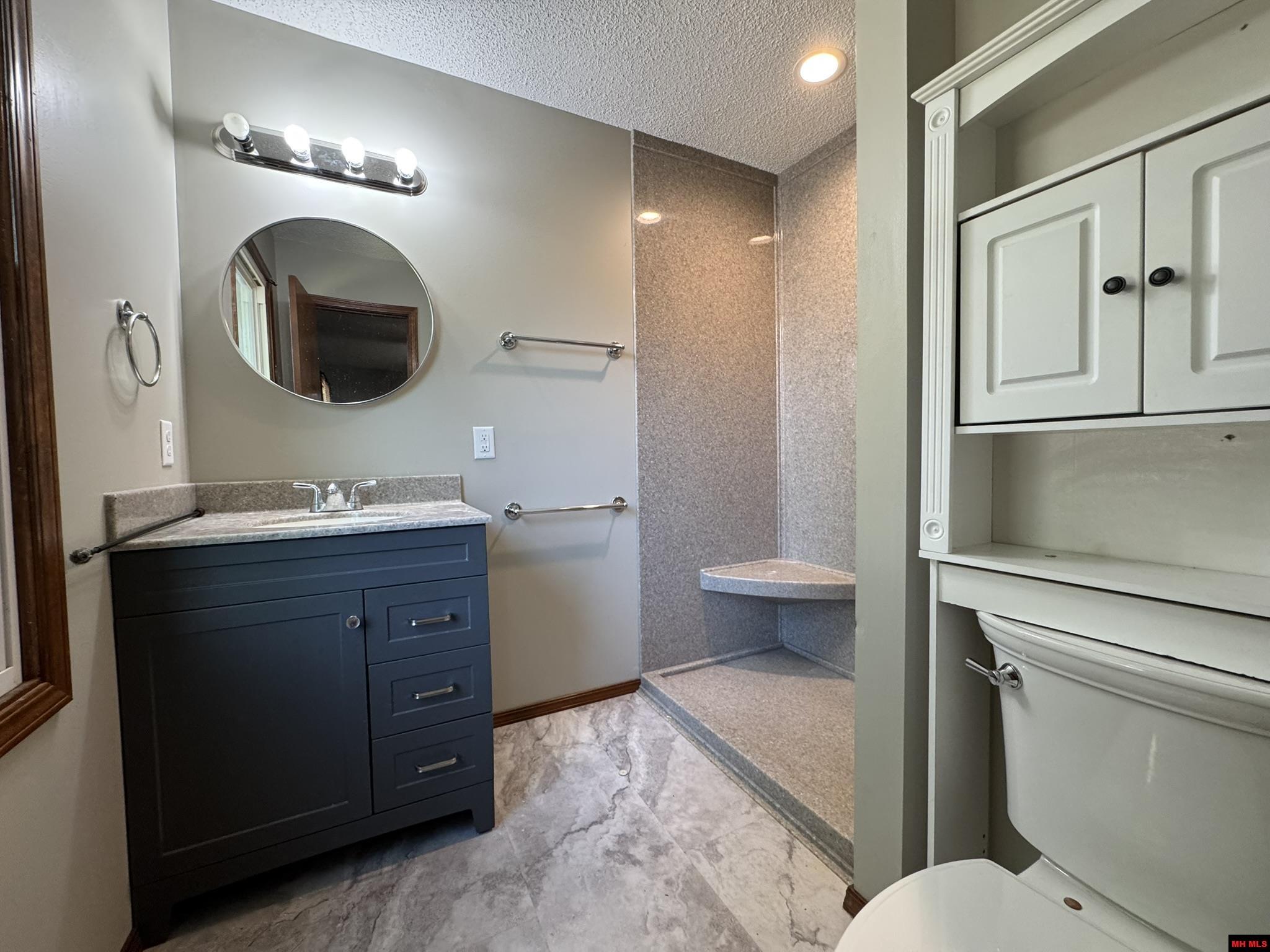 1513 BERRY LANE Mountain Home, AR 72653