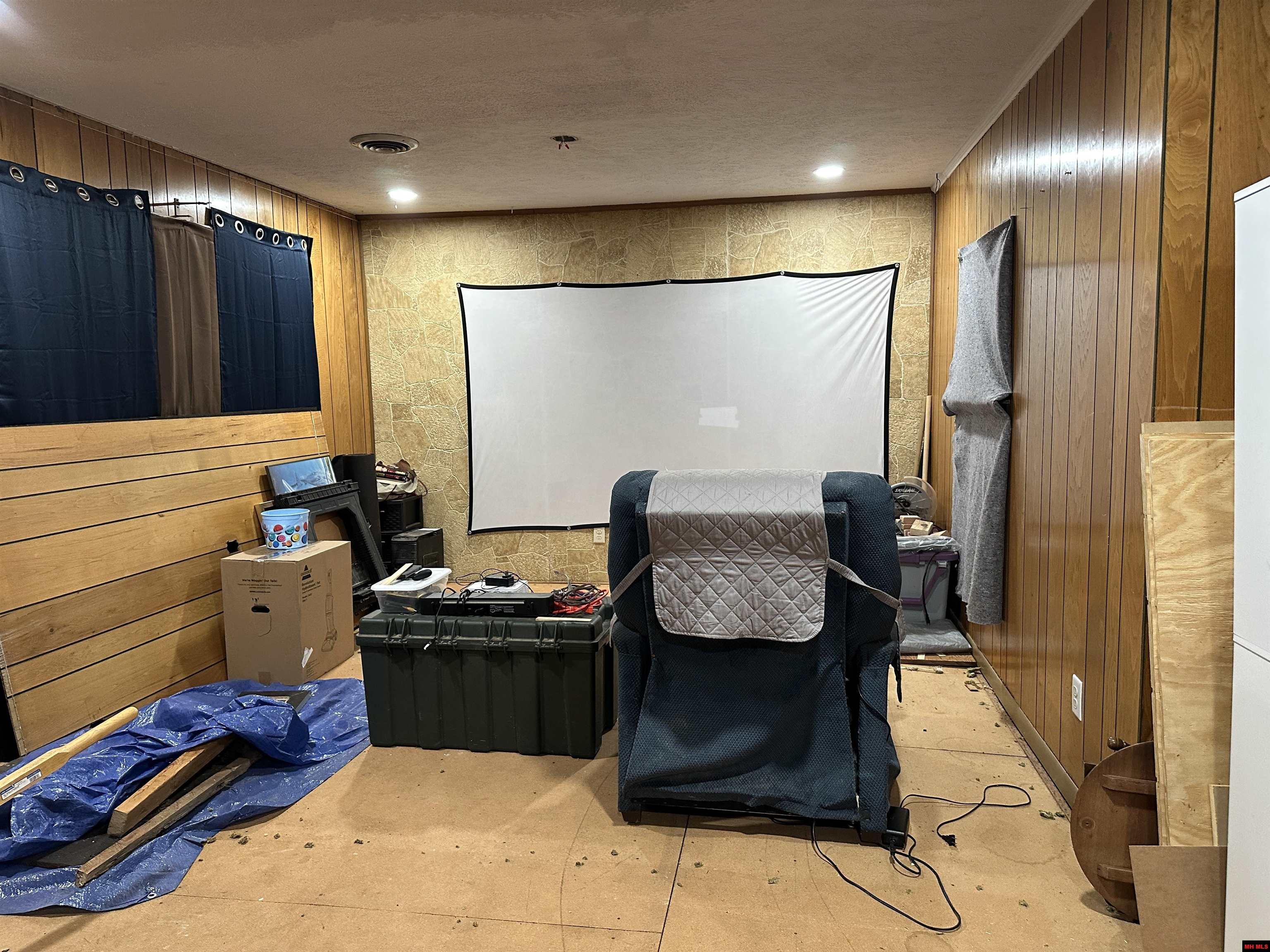 5221 HWY 178 Flippin, AR 72634