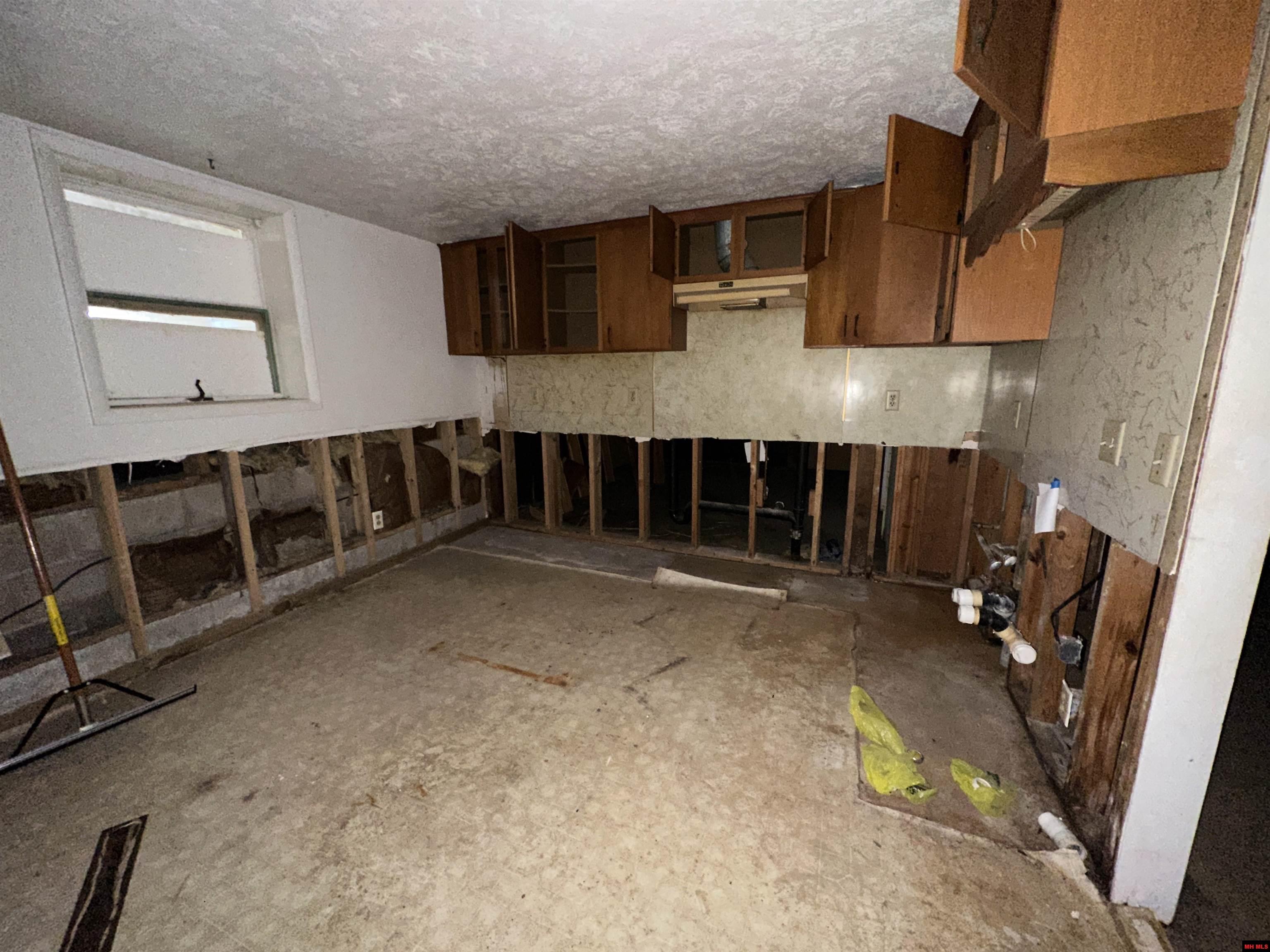 5221 HWY 178 Flippin, AR 72634