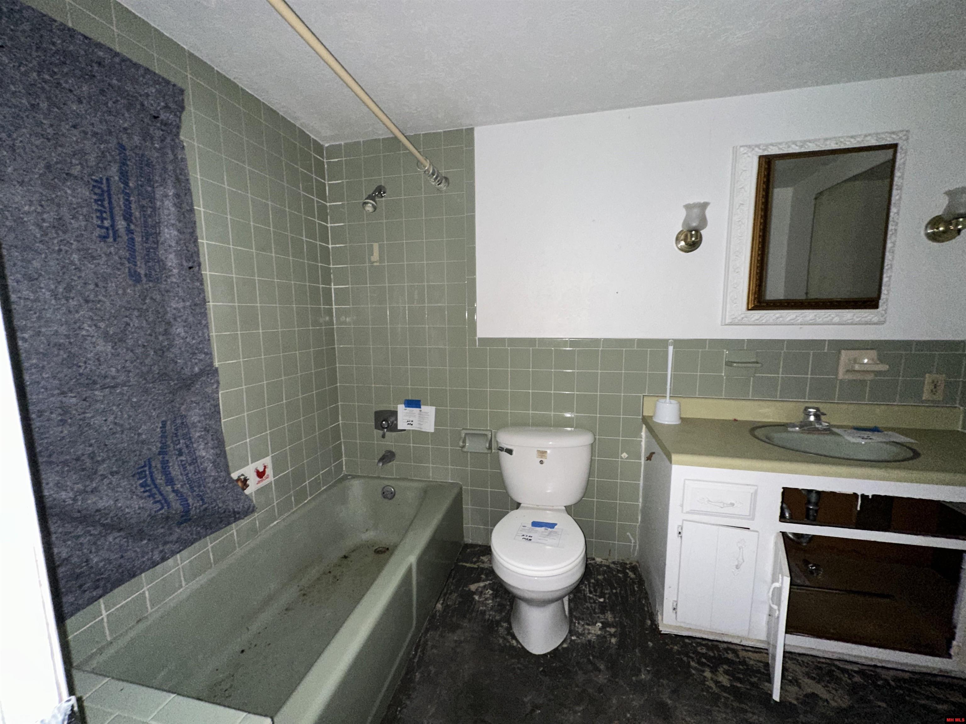 5221 HWY 178 Flippin, AR 72634