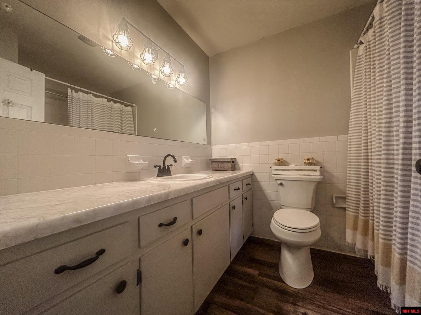 608 OAK STREET Gassville, AR 72635