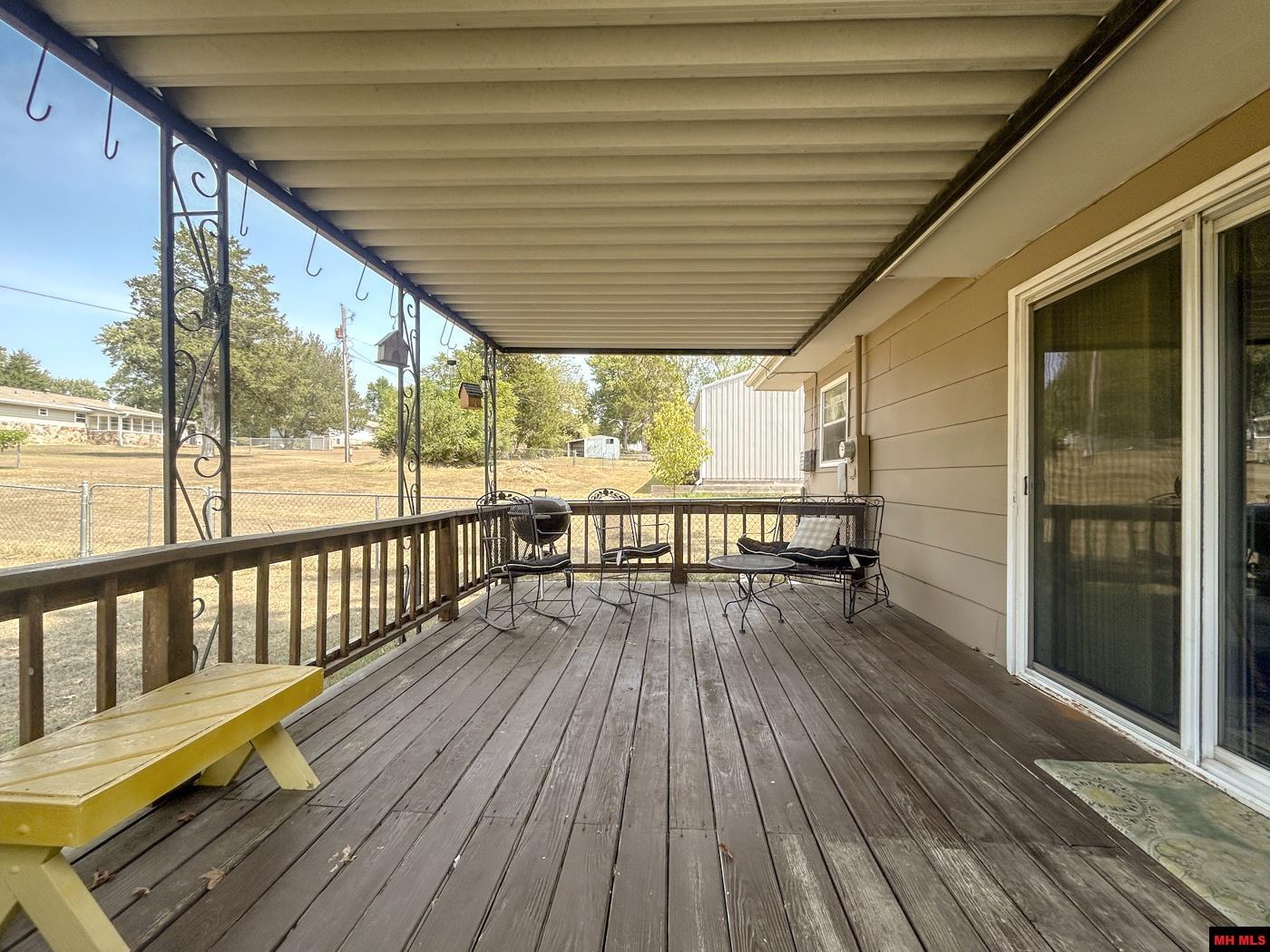 608 OAK STREET Gassville, AR 72635