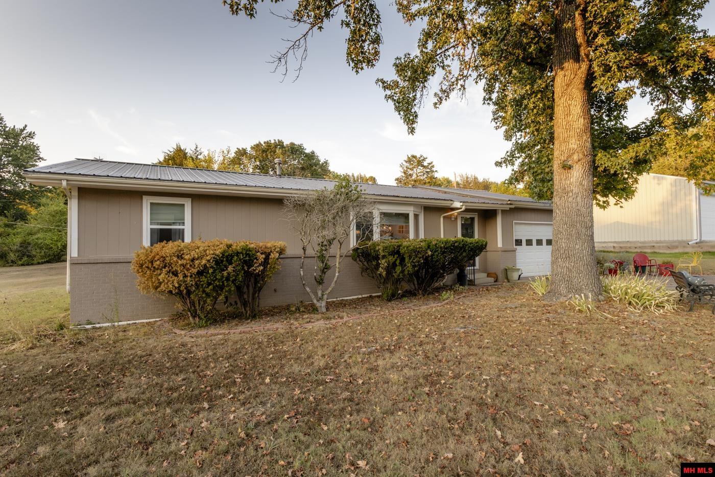 608 OAK STREET Gassville, AR 72635