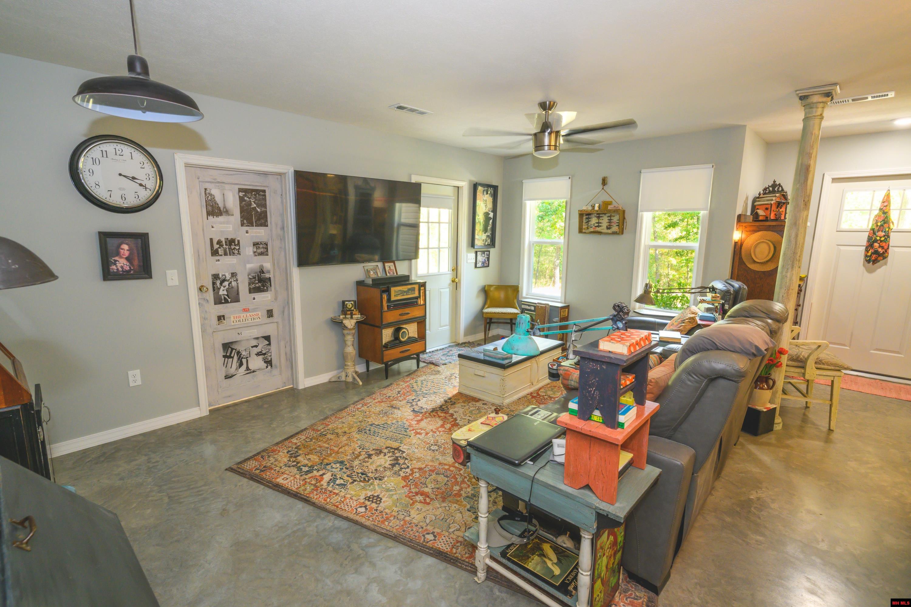 868 CR 672 Mountain Home, AR