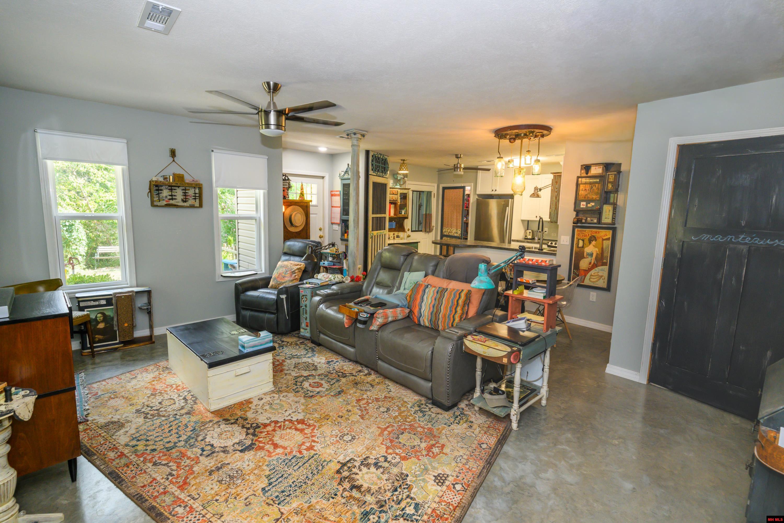 868 CR 672 Mountain Home, AR