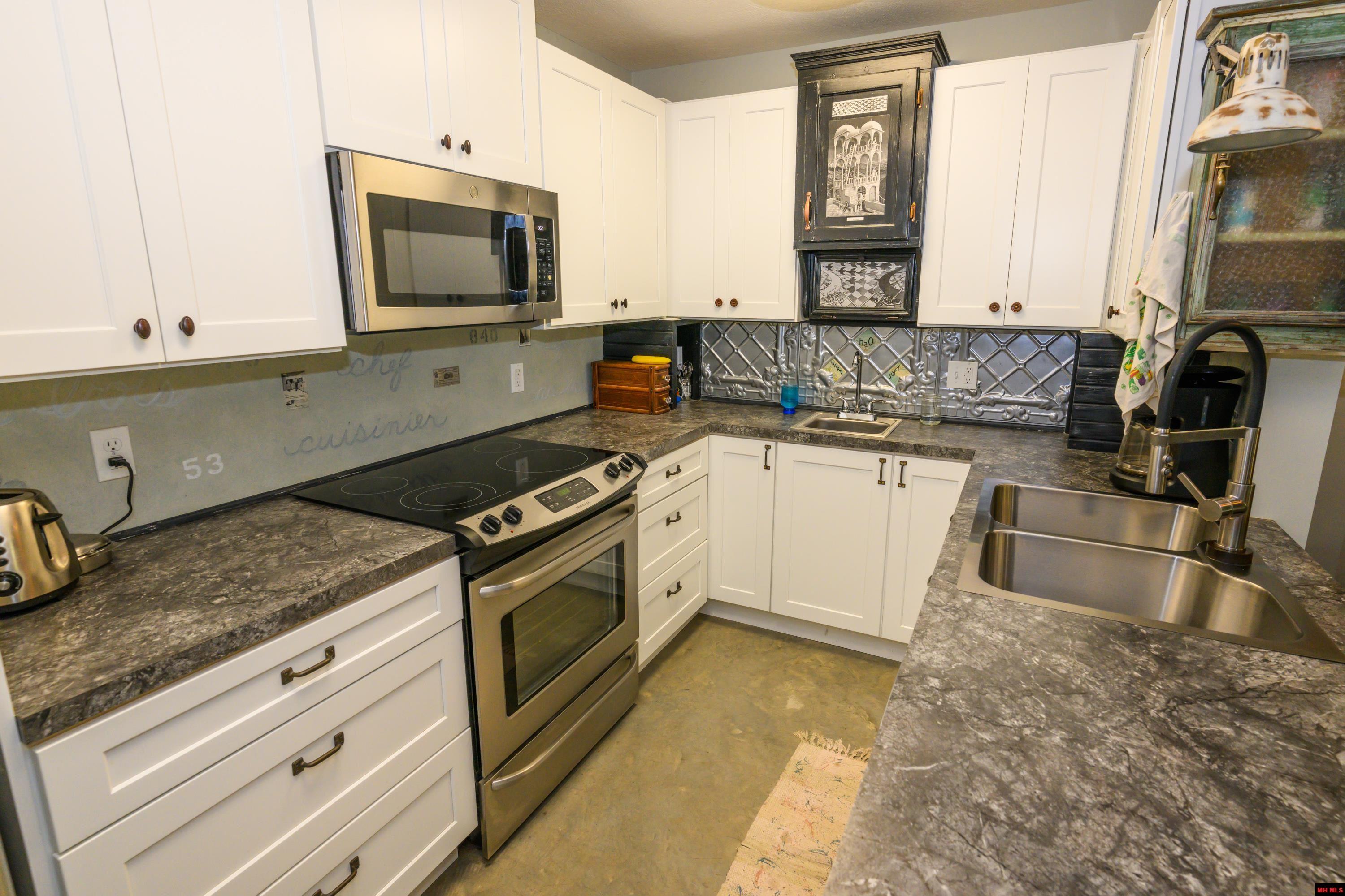 868 CR 672 Mountain Home, AR