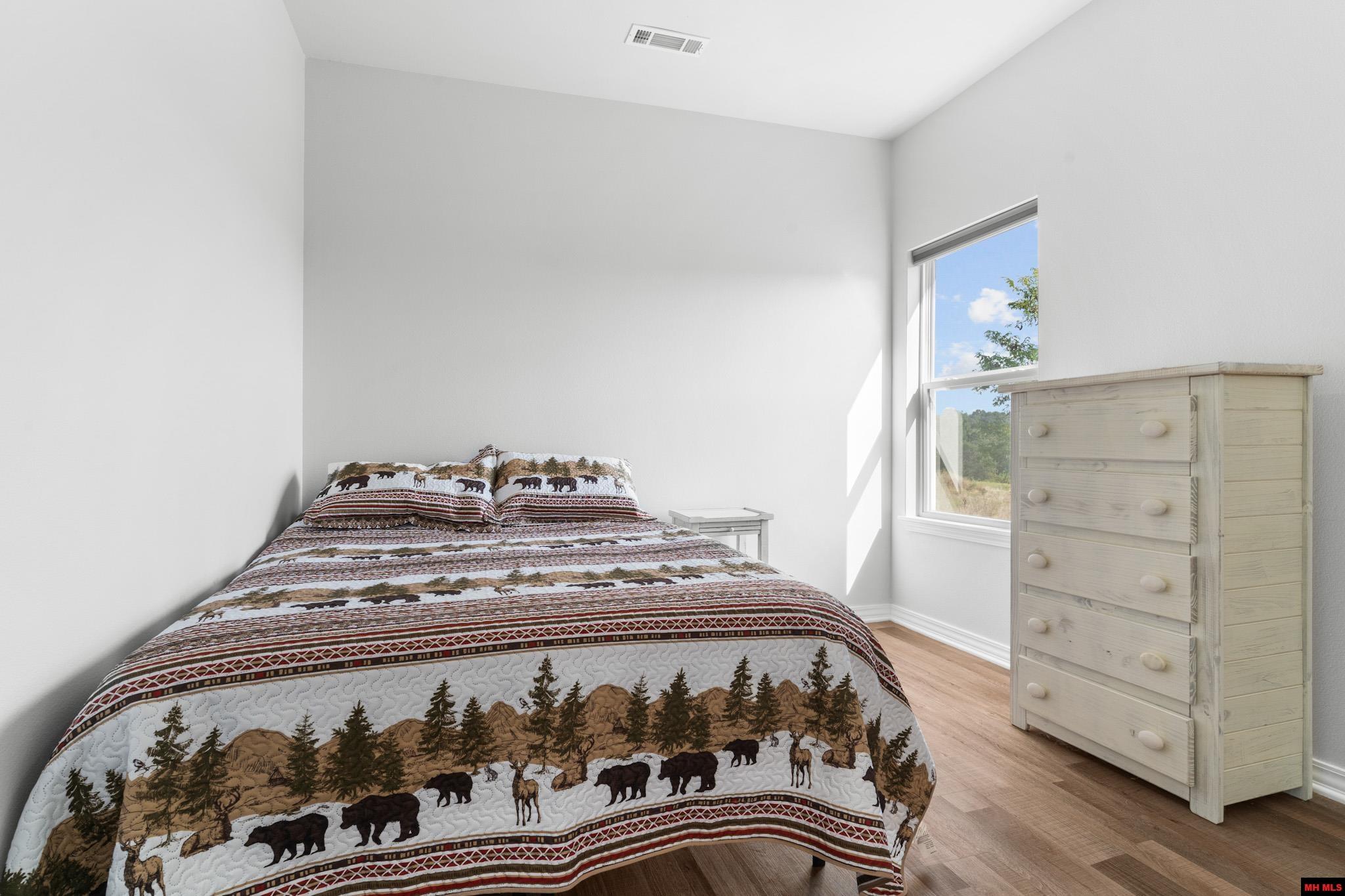 116 N SECTION LINE DRIVE Cotter, AR 72626