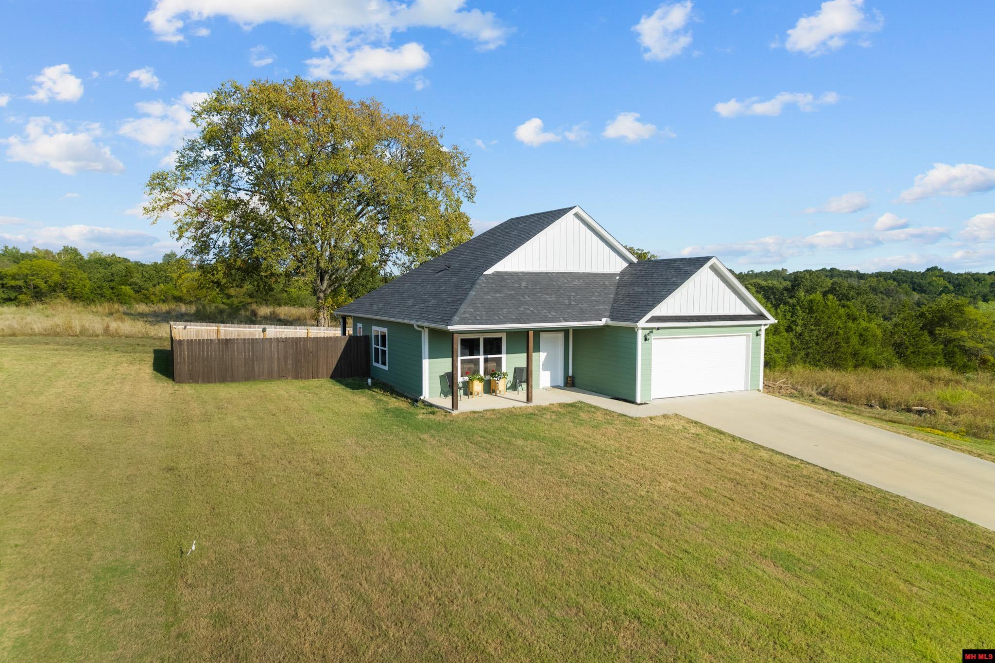 116 N SECTION LINE DRIVE Cotter, AR 72626