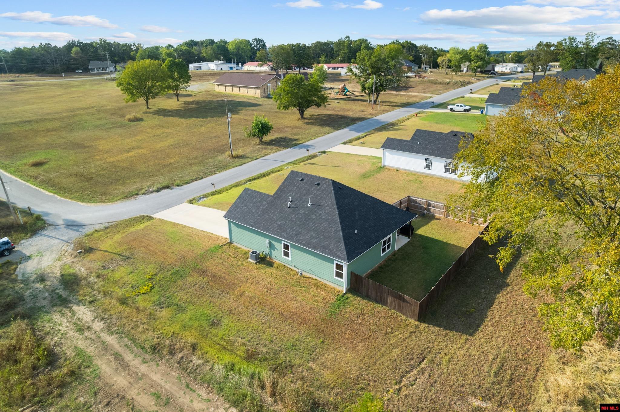 116 N SECTION LINE DRIVE Cotter, AR 72626